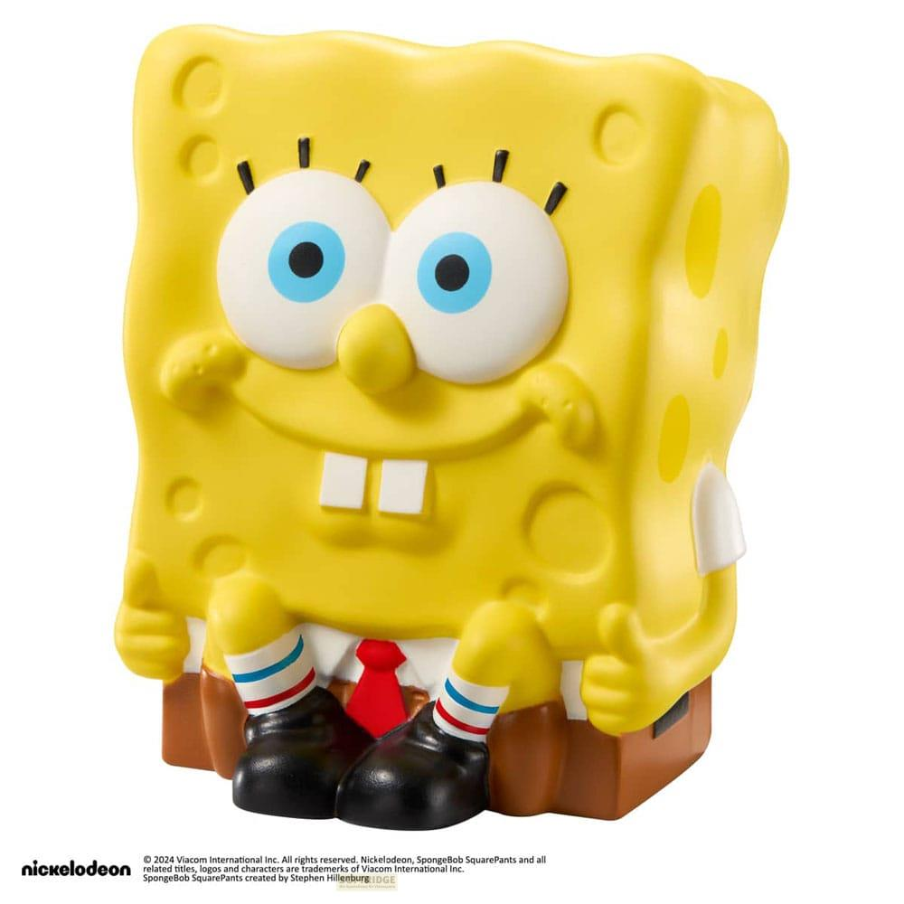 Eine gelbe Spongebob Schwammkopf Figur mit blauen Augen, weißen Zähnen und roter Krawatte.