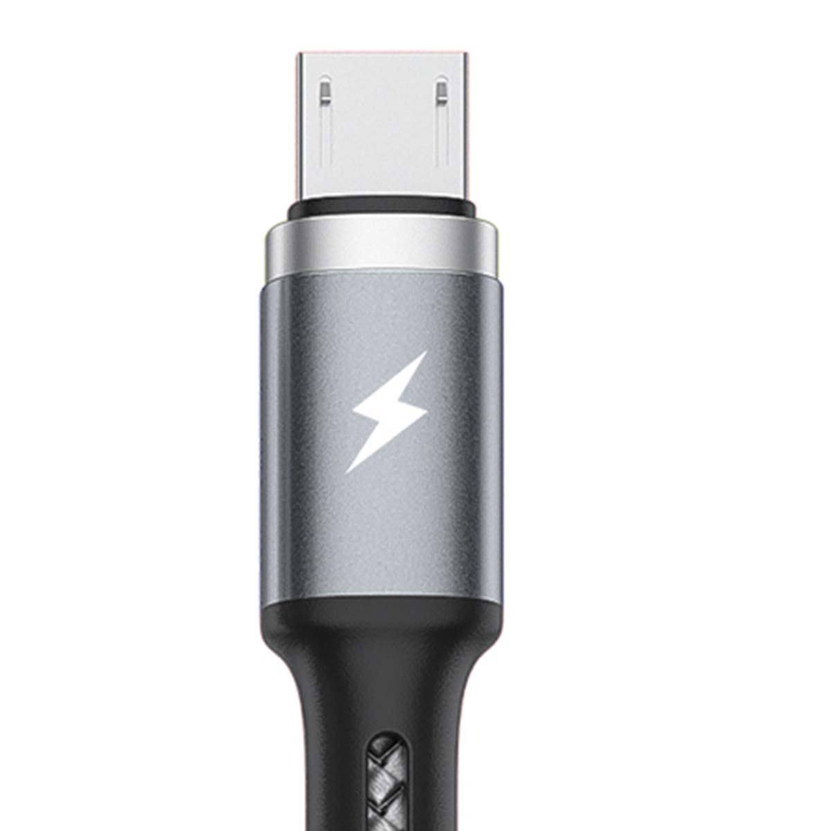 Un connecteur de charge gris avec un symbole d'éclair. Gros plan.