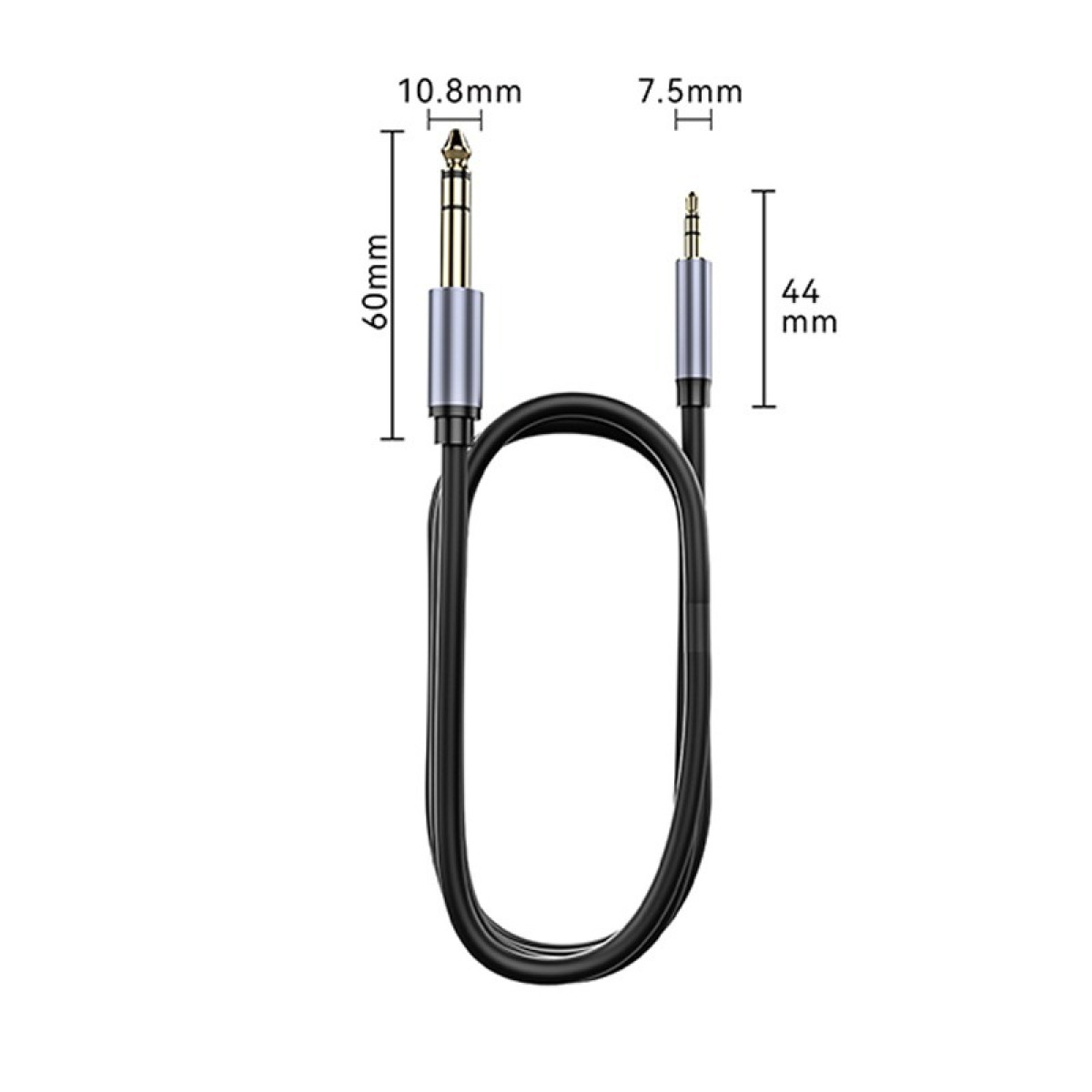 Ein schwarzes Audiokabel mit 6,3mm und 3,5mm Steckern.