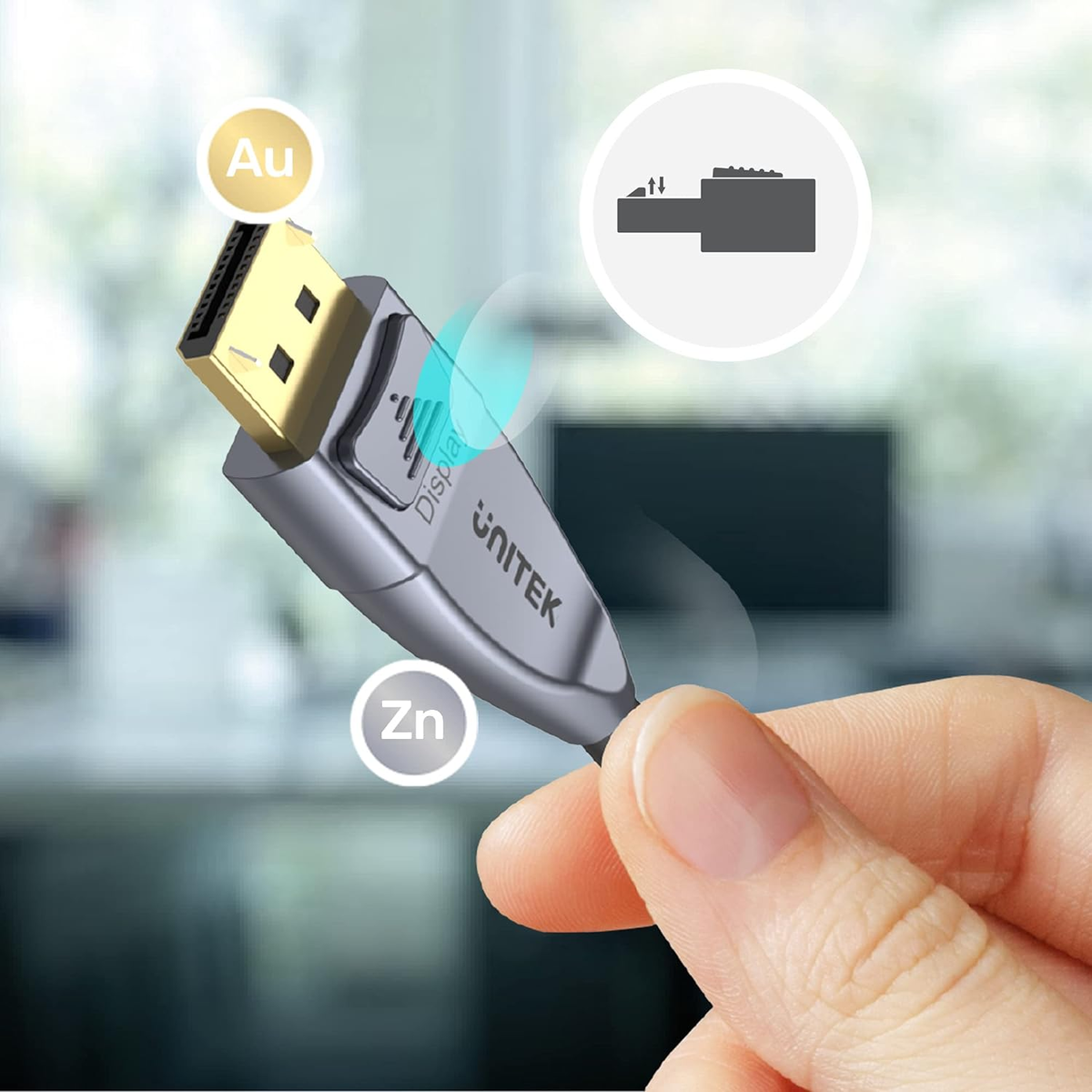 Ein Unitek DisplayPort-Kabel mit goldenen Kontakten wird gehalten.
