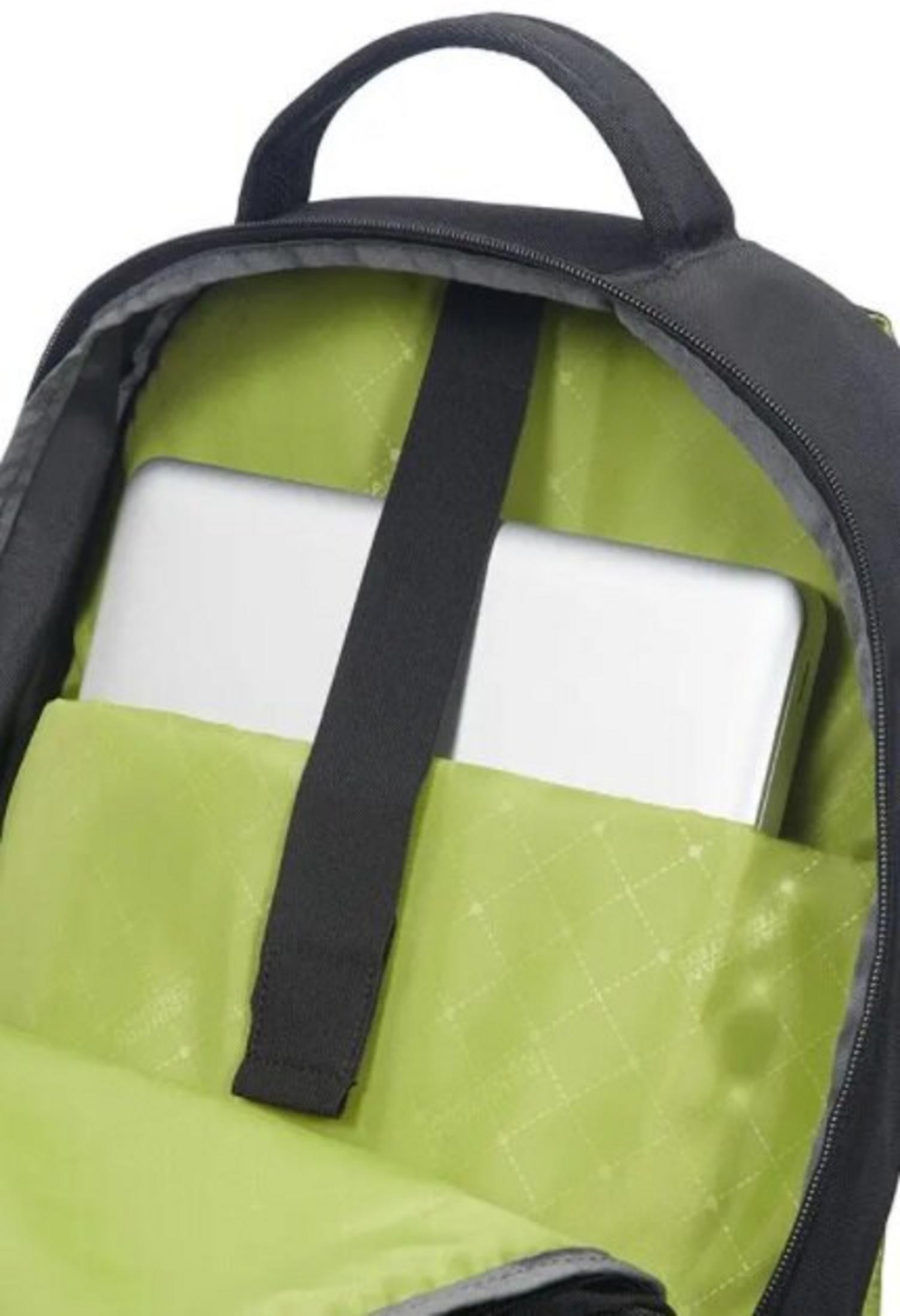 Ein weißes Laptop in einem Rucksack mit hellgrünem Innenfutter.