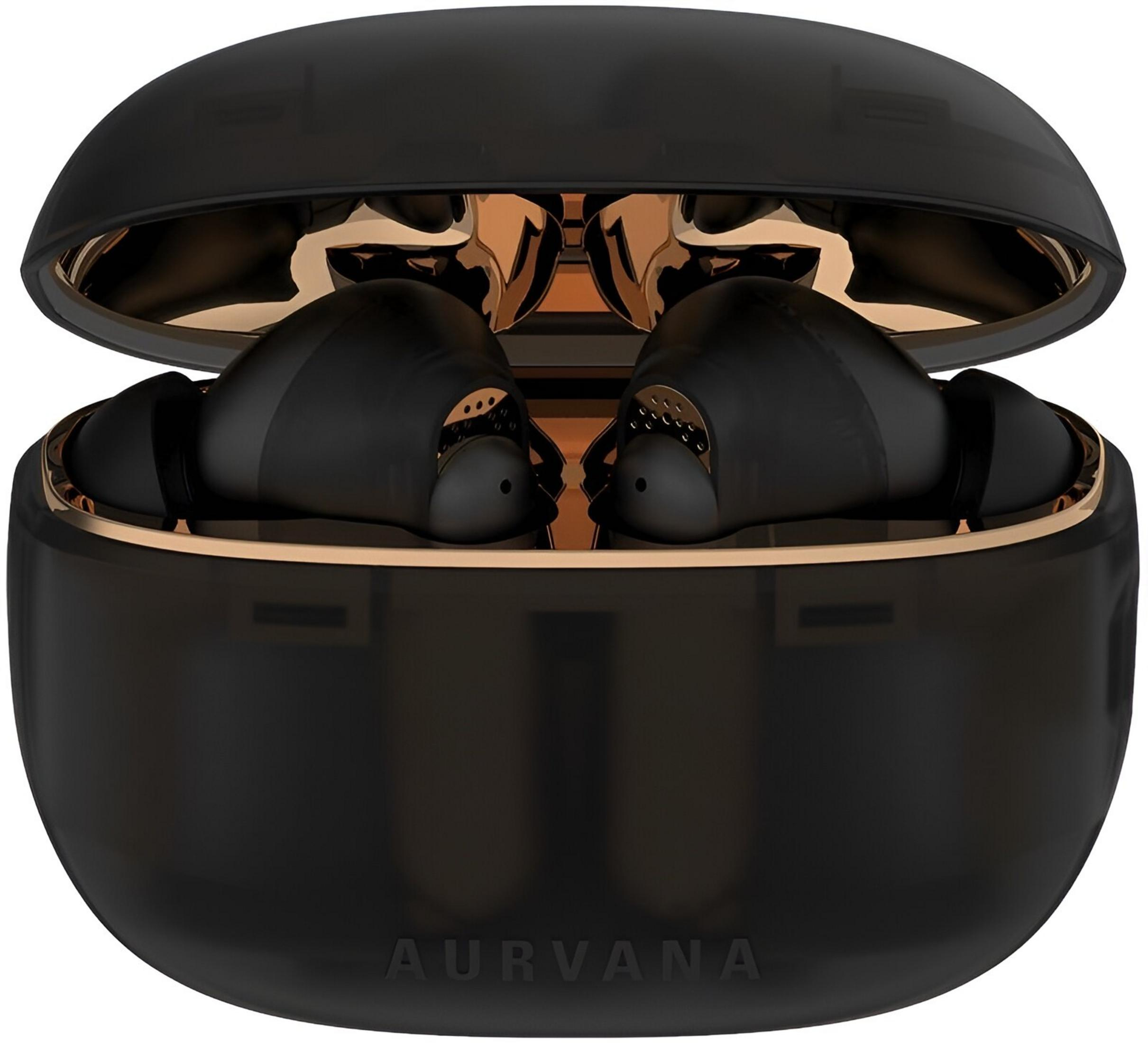 Auricolari Aurvana neri con accenti dorati all'interno di una custodia di ricarica aperta.