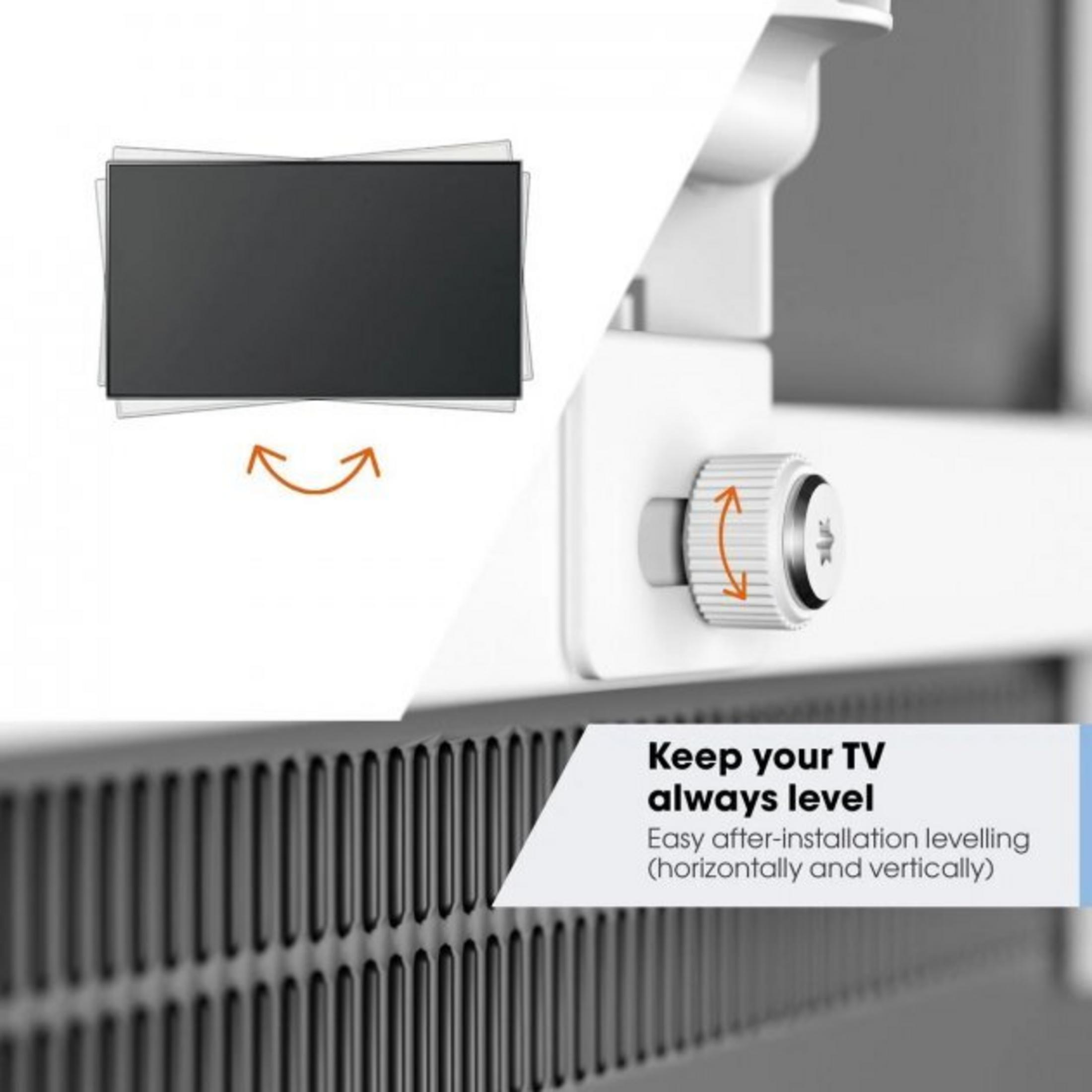 Diagramma mostra manopola di regolazione supporto TV per livellamento. Testo: 'Tieni sempre il tuo TV in bolla'.