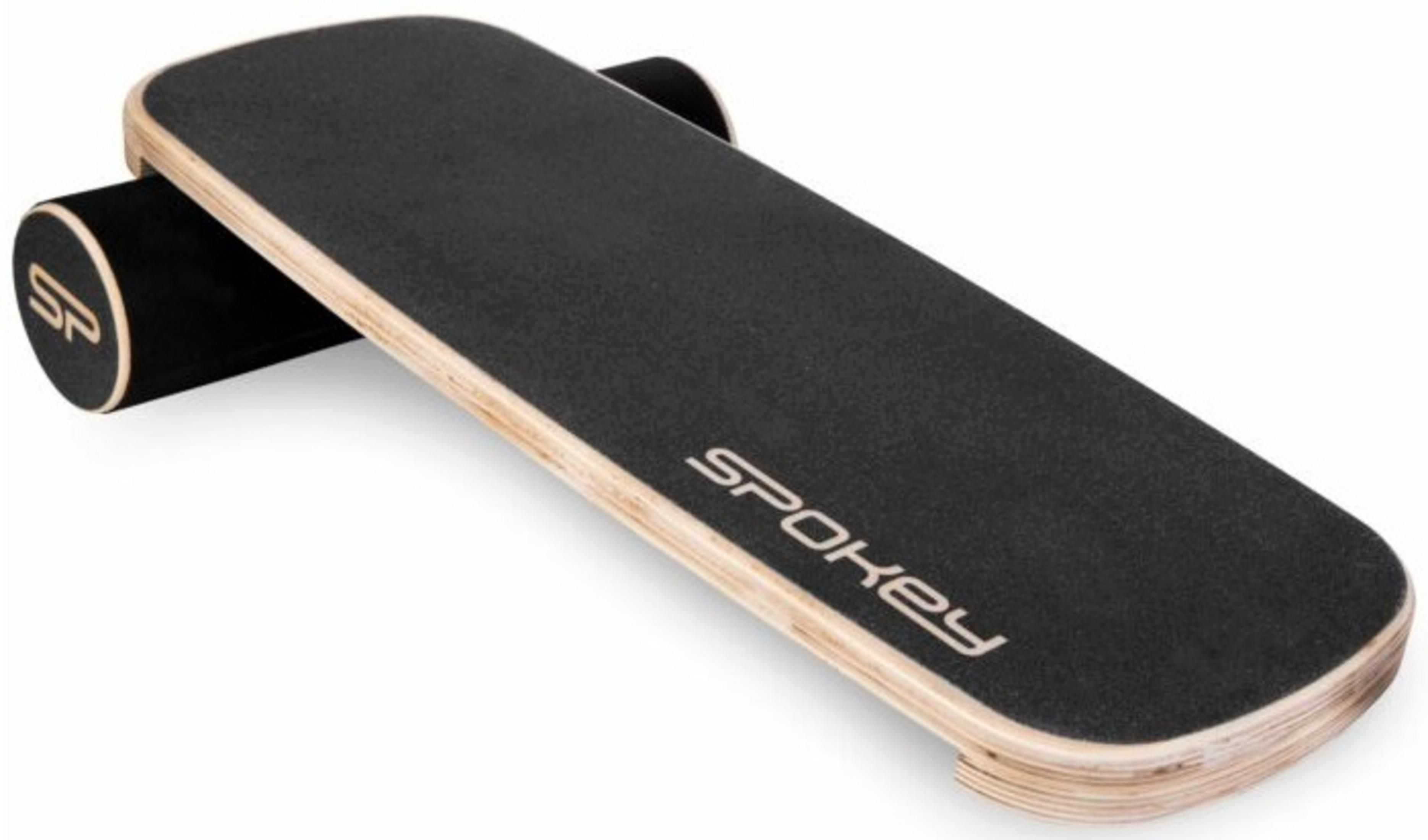 Czarna drewniana deska balansująca z logo 'SPOKEY'.