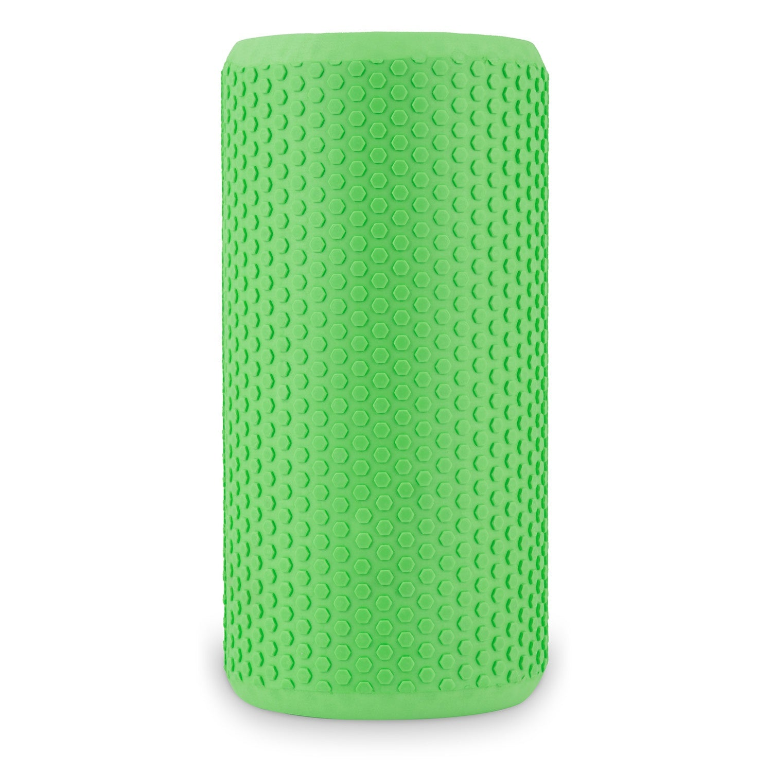 Un rodillo de espuma verde brillante con textura de panal, sobre una superficie blanca.