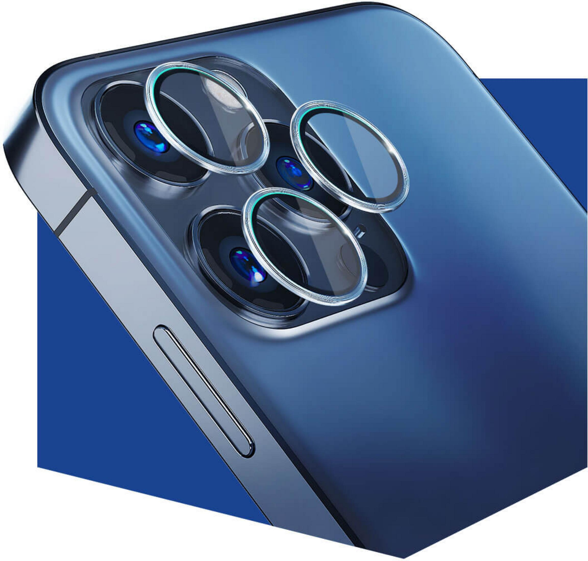 Pellicole protettive sulla fotocamera posteriore di uno smartphone blu.