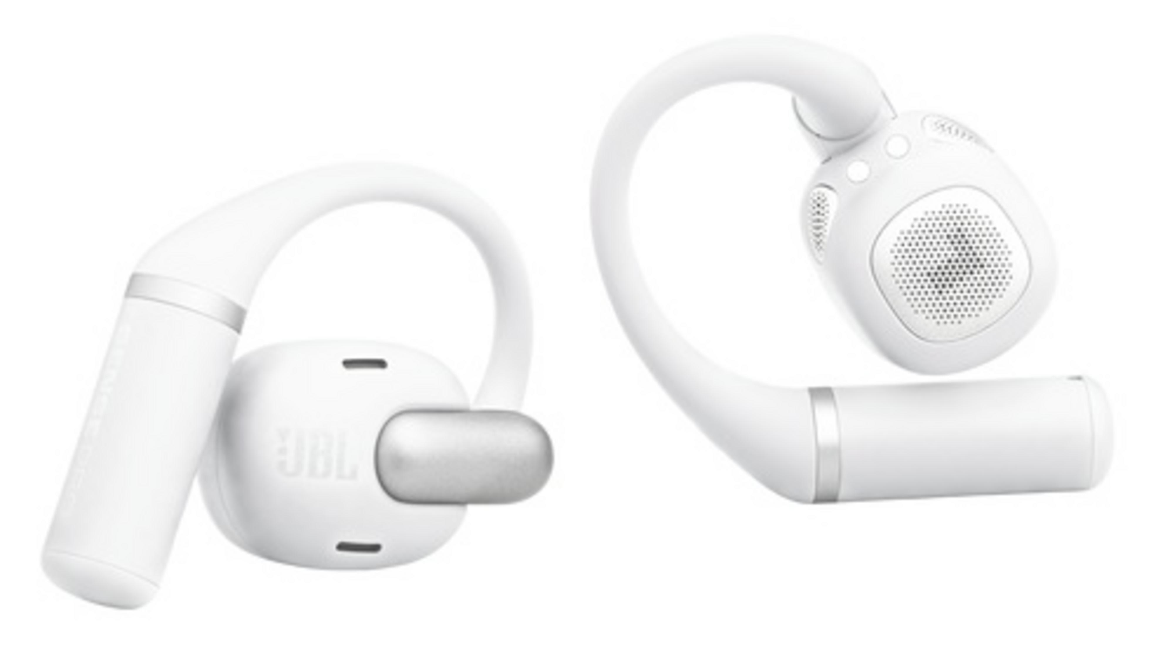 Due auricolari JBL bianchi con accenti argentati, su sfondo bianco.