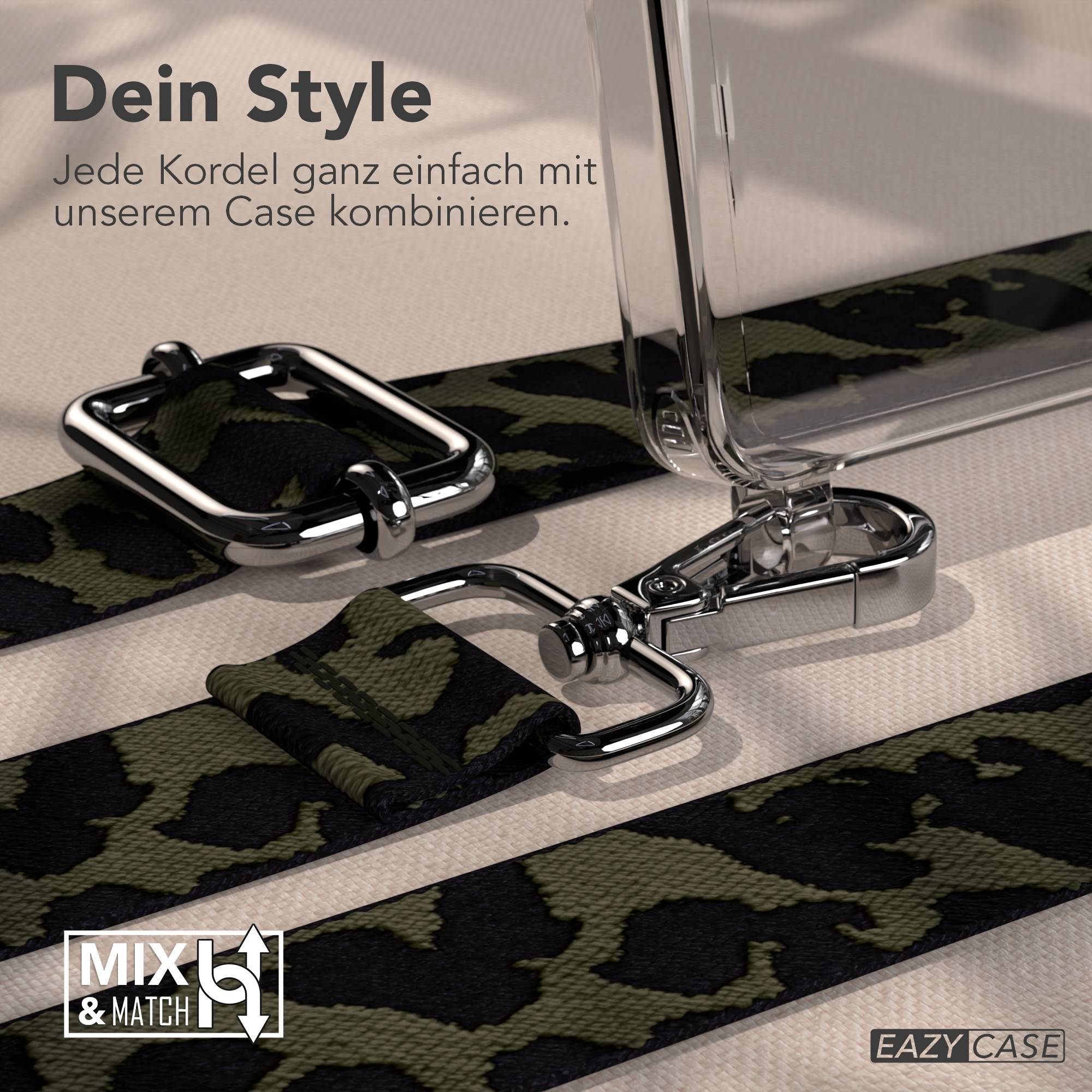 Ein Camouflage-Gurt mit Metallclips wird an einer klaren Handyhülle befestigt.