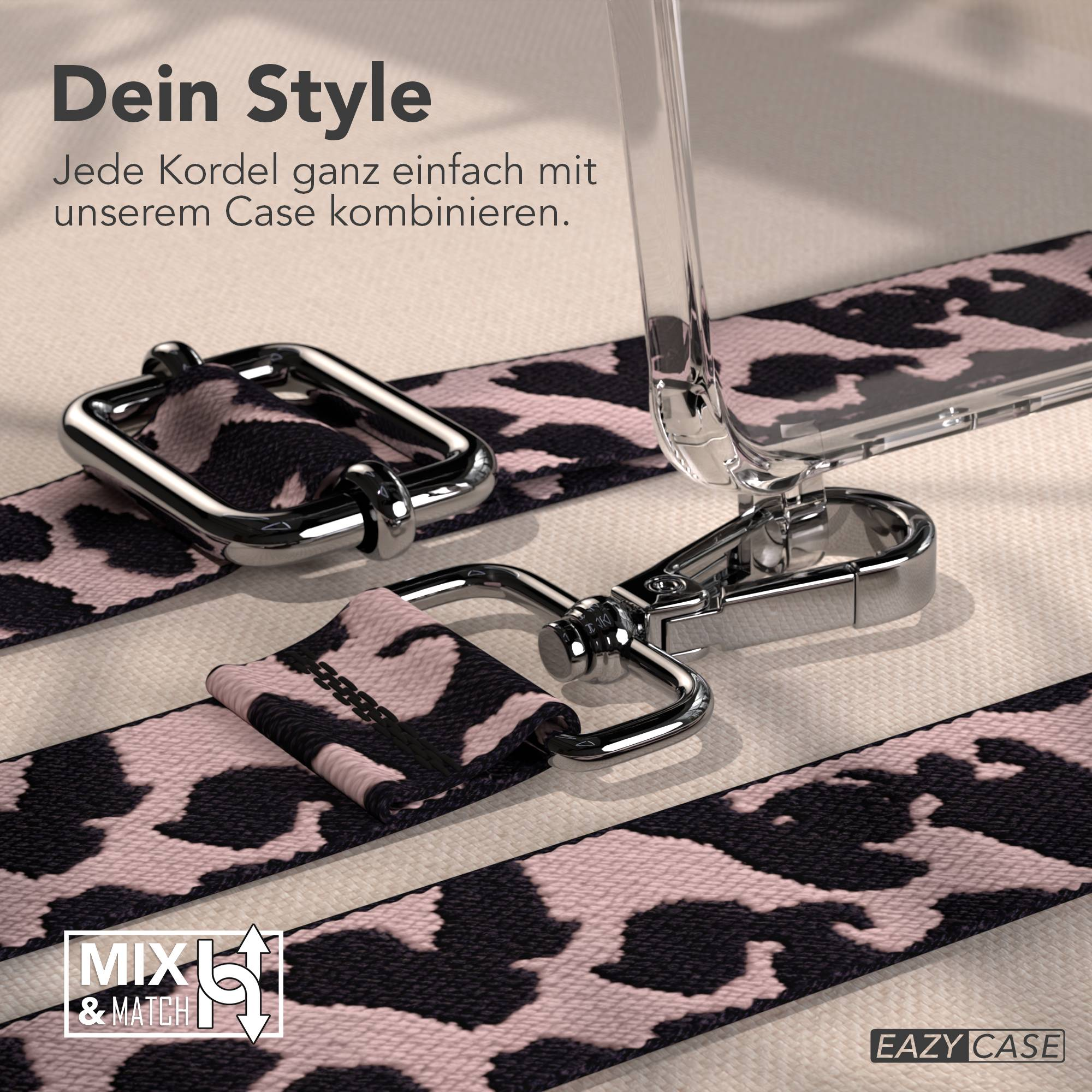 Ein pinkfarbenes Band mit Leopardenmuster und silbernen Beschlägen.