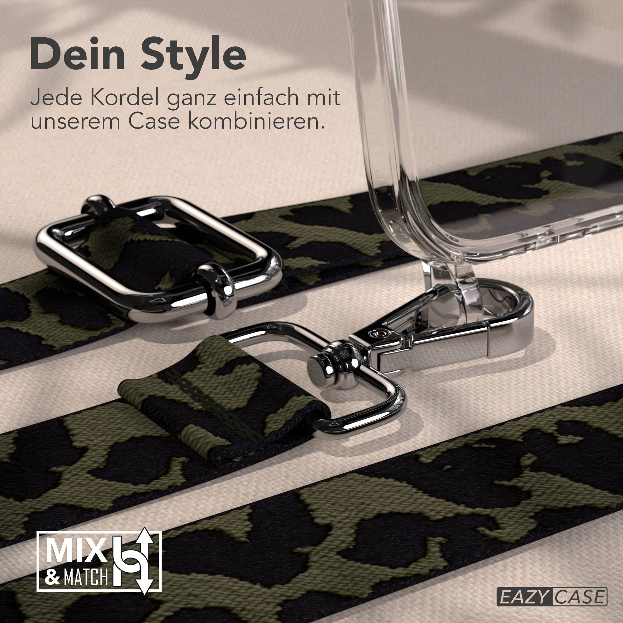 Ein Handyband mit Camouflage-Muster und silbernen Beschlägen.