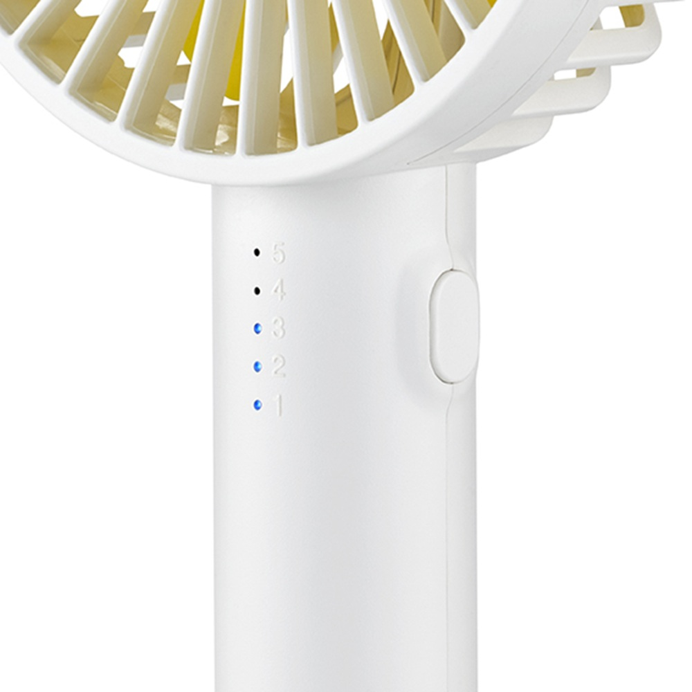 Weißer tragbarer Ventilator mit gelben Rotorblättern, zeigt Geschwindigkeitsanzeigen von 1 bis 5.