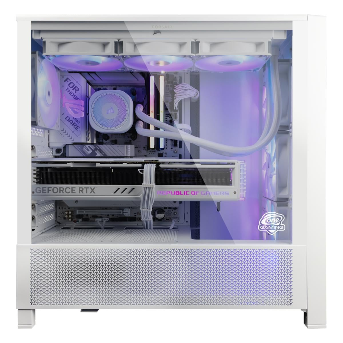 Ein weißer PC mit RGB-Beleuchtung, sichtbaren Komponenten wie GPU und Lüftern.
