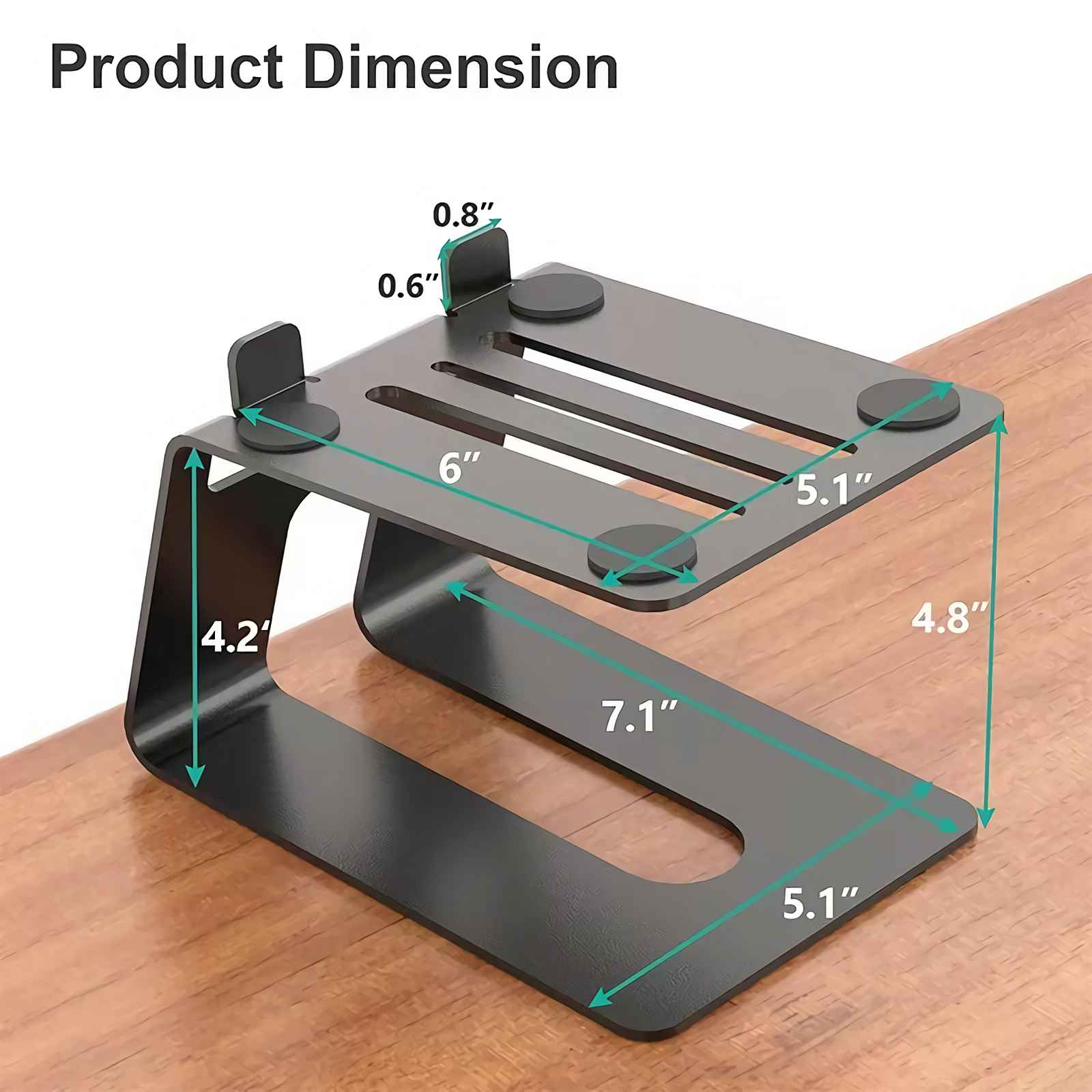 Ein schwarzer Laptopständer mit Maßangaben auf einem Holztisch.