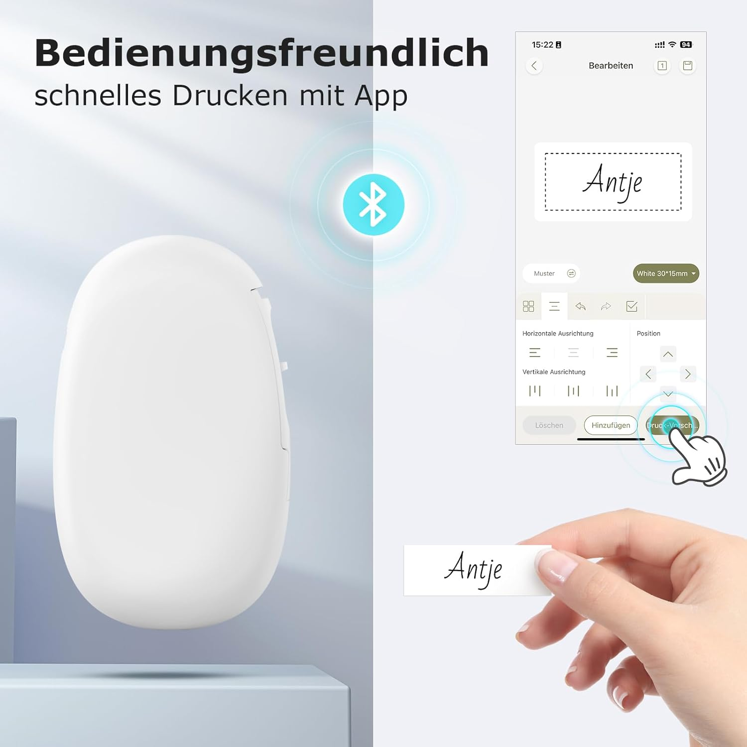 Ein weißes Etikett mit dem Namen 'Antje' wird von einer Hand gehalten. Eine App wird gezeigt.