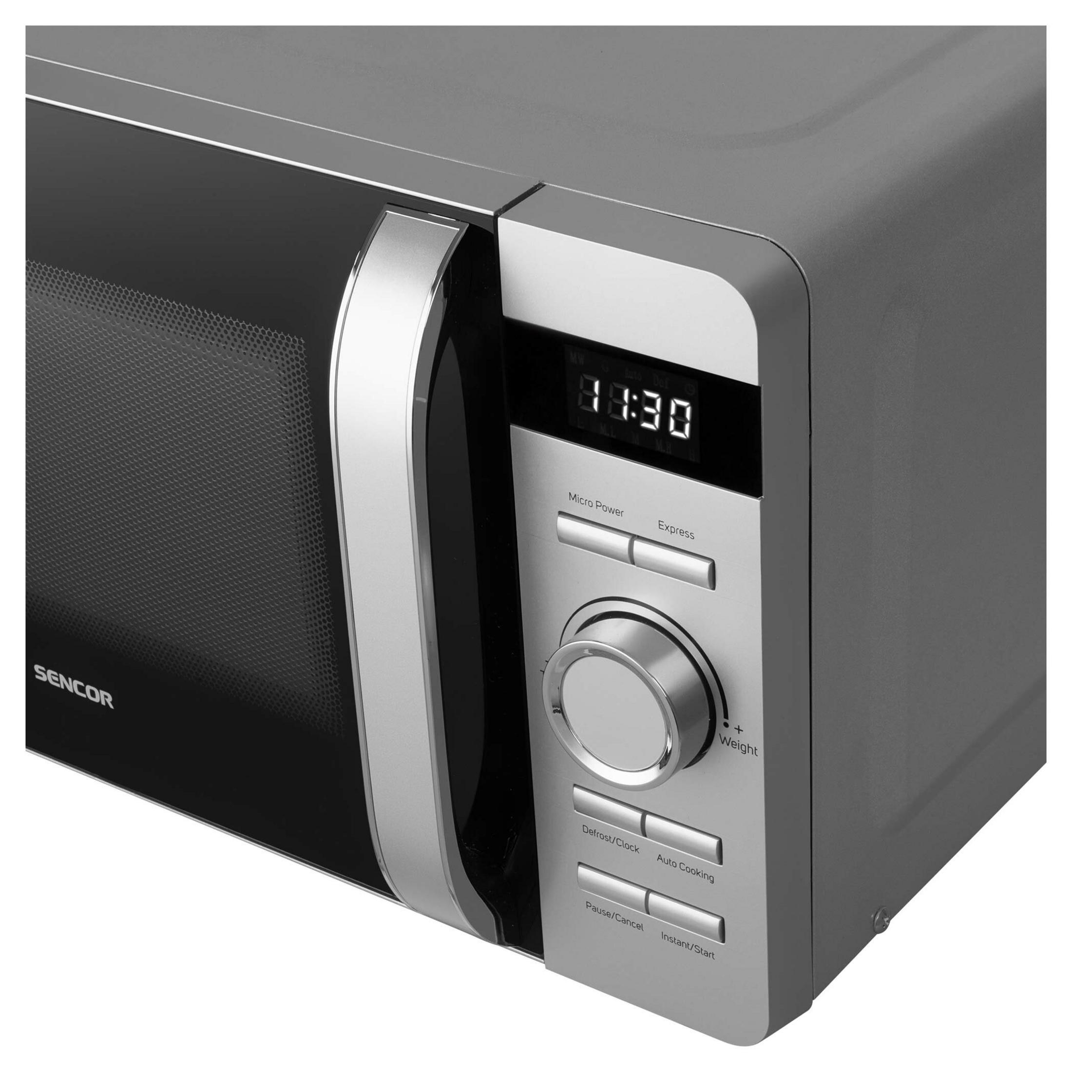 Un forno a microonde Sencor argentato con display digitale e pulsanti di controllo.