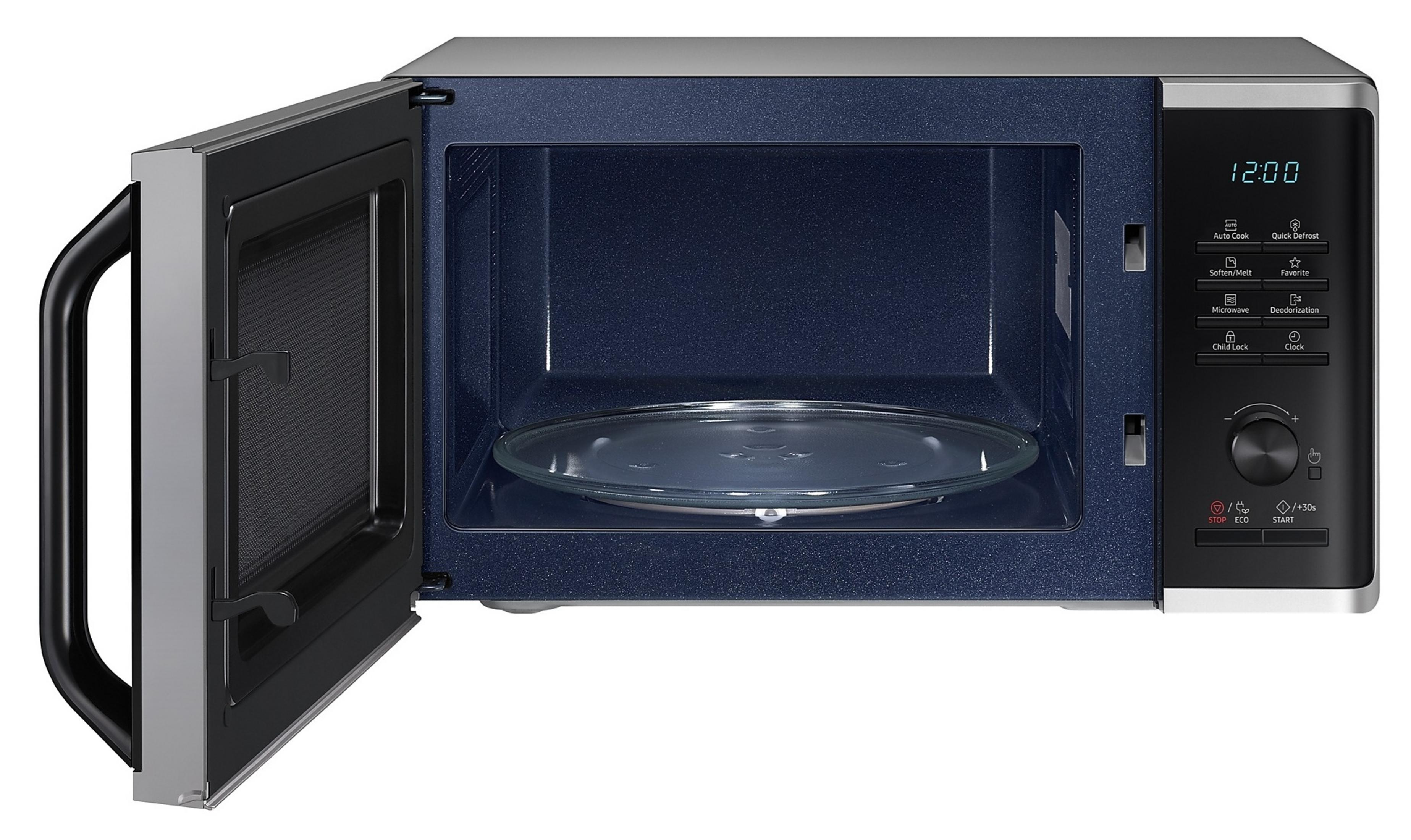Un forno a microonde argento e nero con porta aperta, interno blu.