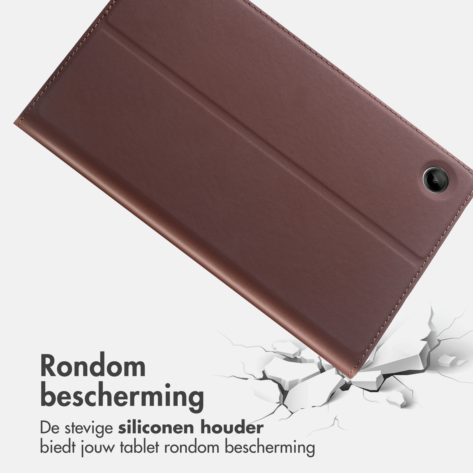 Bruine tablethoes met stiksels en cameralens, breekt door witte ondergrond.