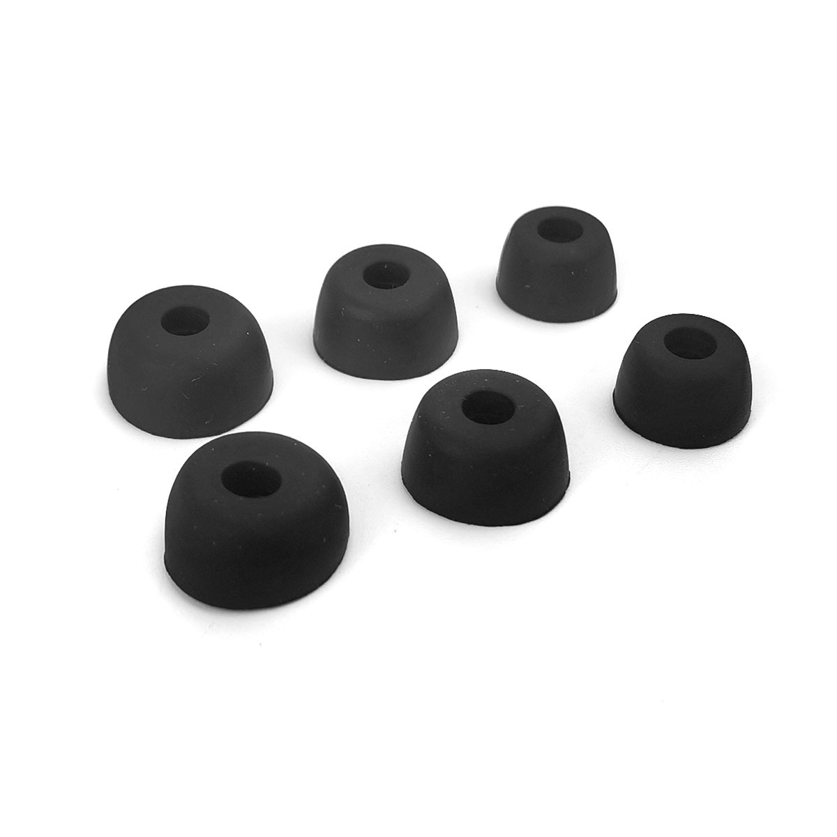 Sześć czarnych końcówek do słuchawek na białym tle.