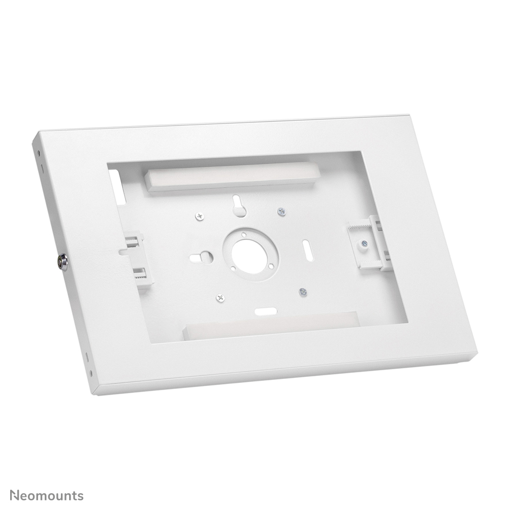 Supporto a parete bianco con fori per viti e scanalature.