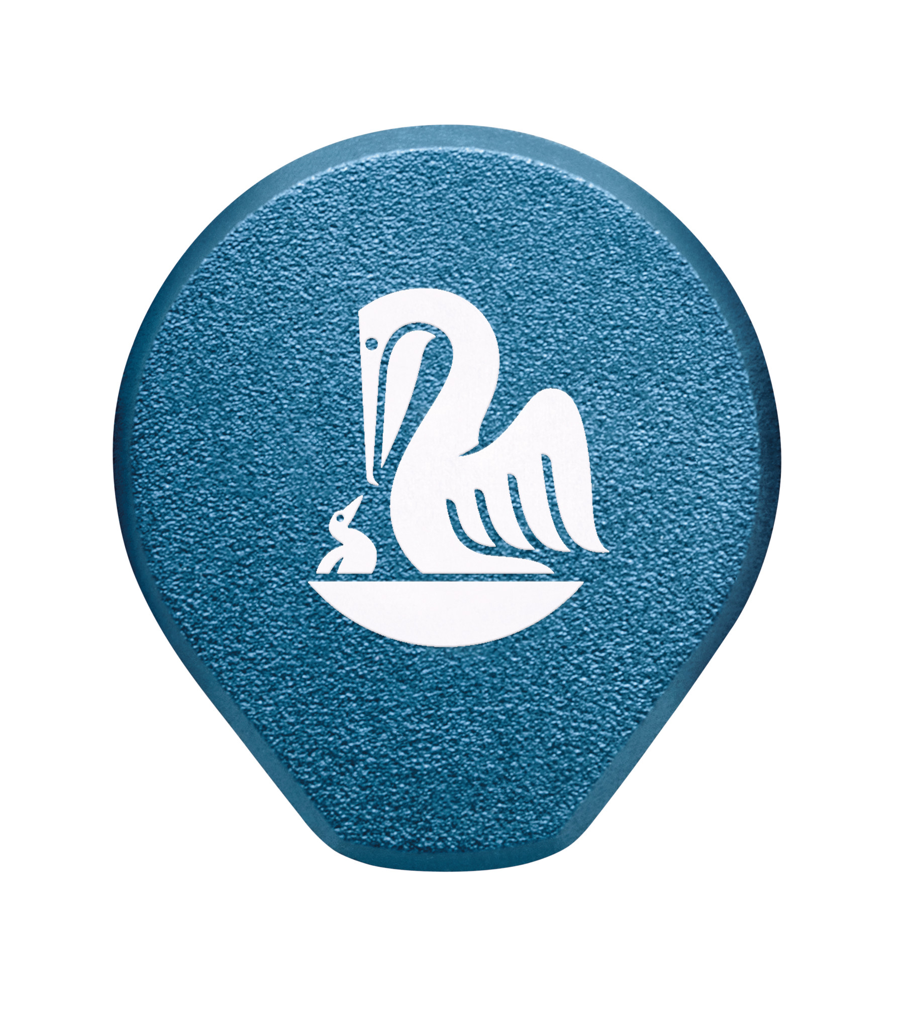 Logo bianco su sfondo blu testurizzato: un pellicano che nutre un pulcino.