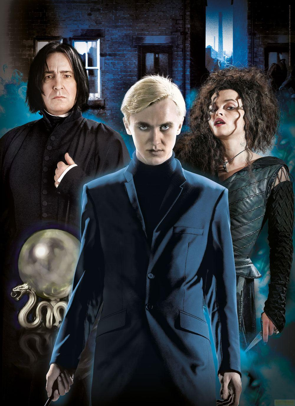 Trzy postacie przed ceglanym murem: Snape, Draco Malfoy i Bellatrix Lestrange.