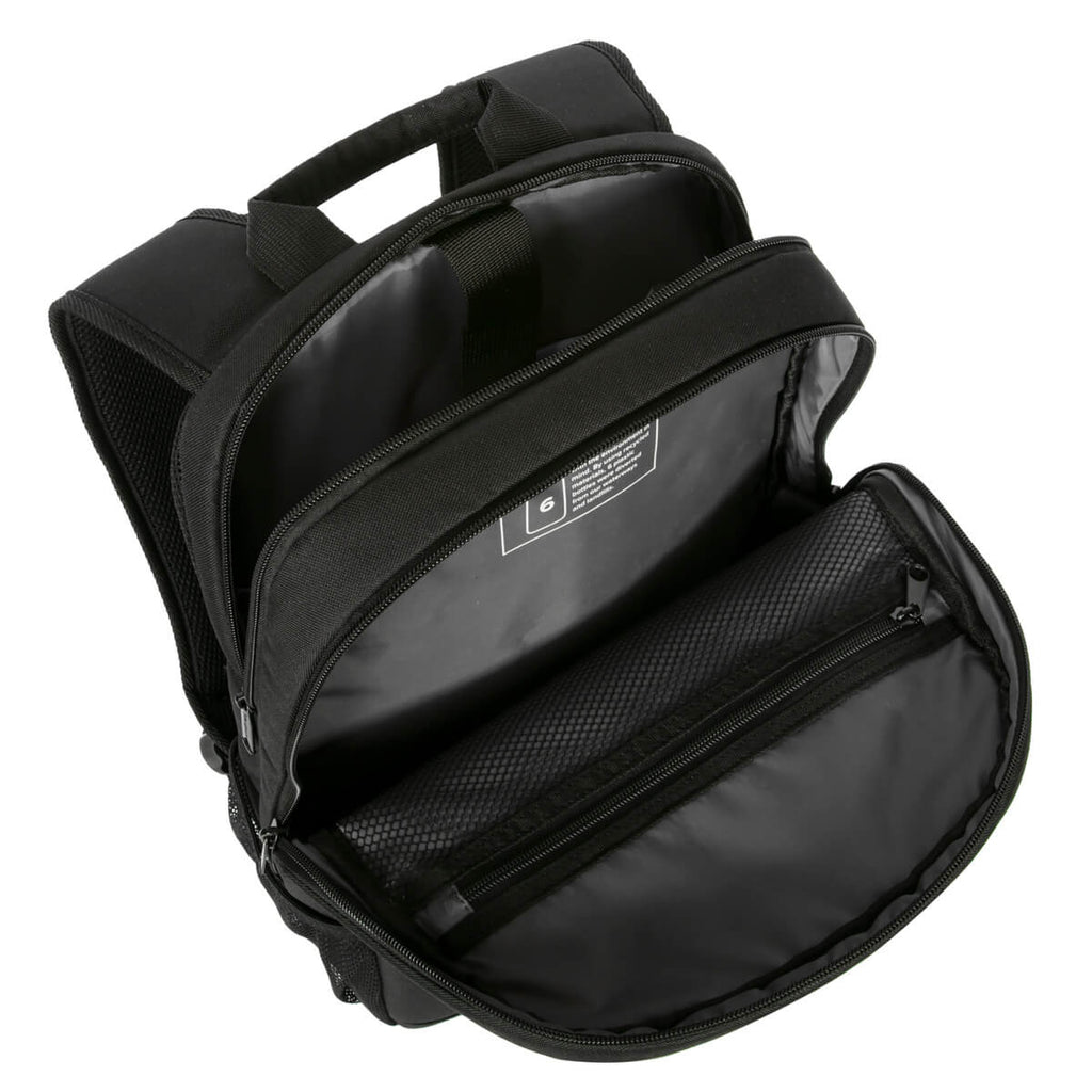 Uno zaino nero aperto con due scomparti principali e tasche con zip interne.