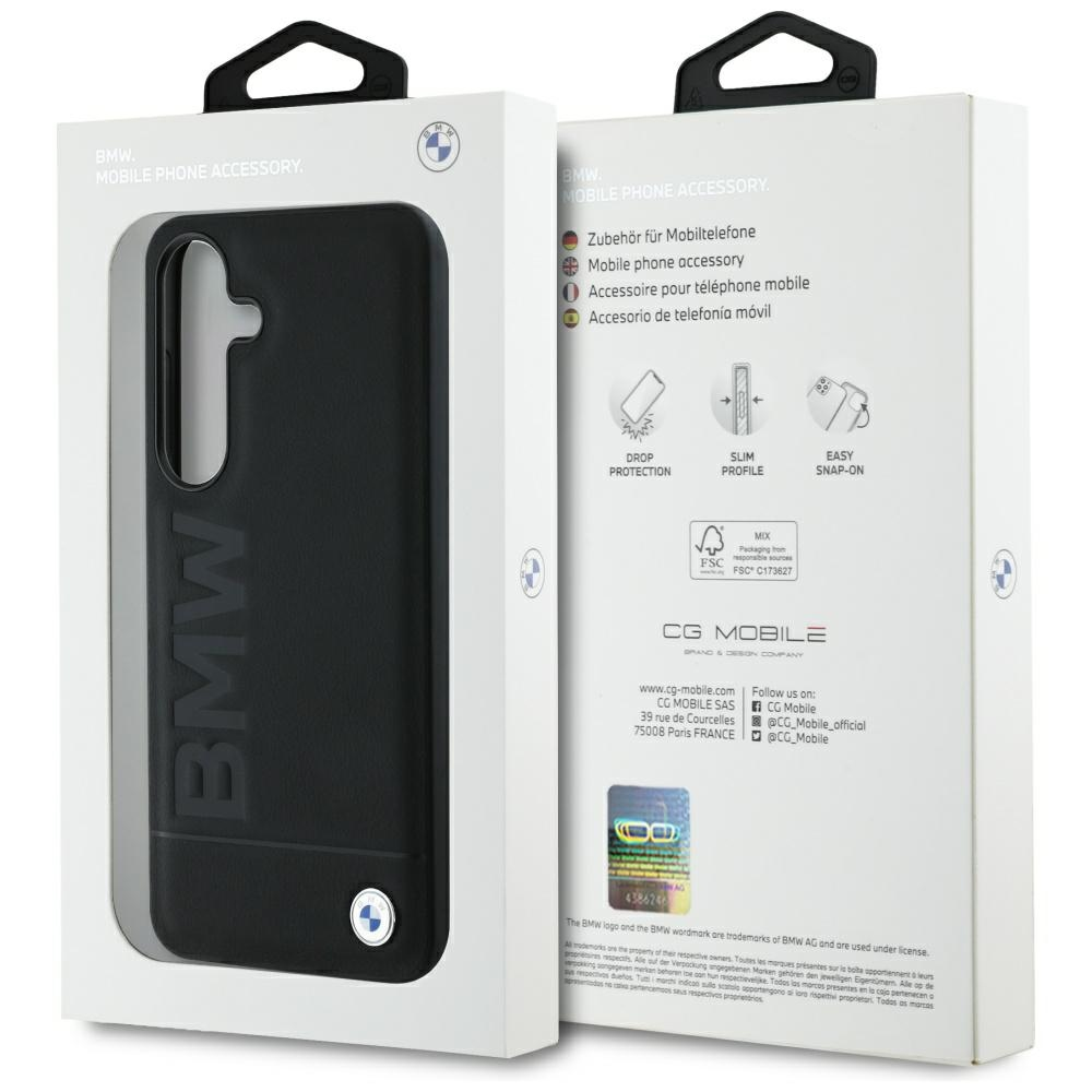 Custodia nera per cellulare BMW con logo su confezione bianca.