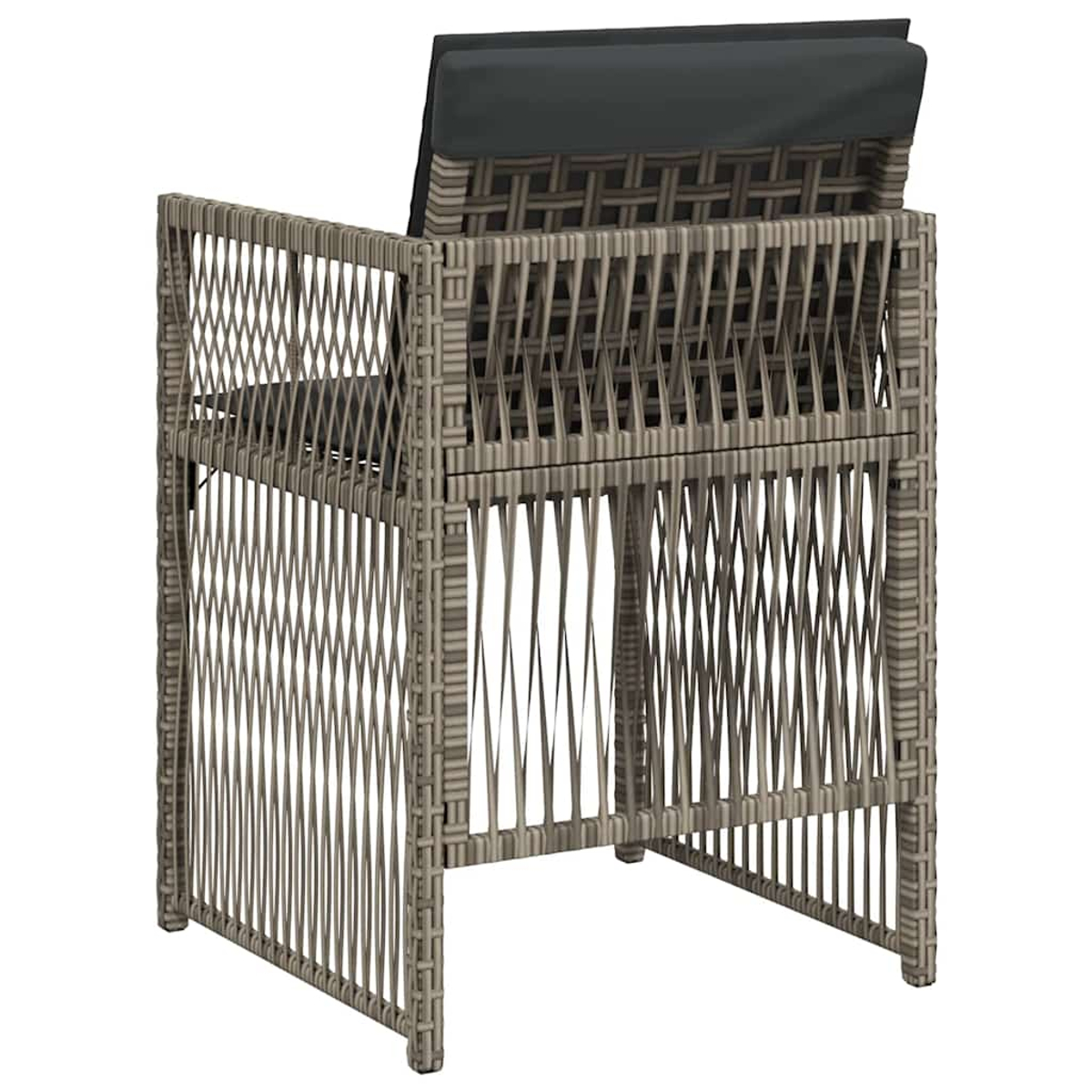 Grauer Rattanstuhl mit dunklem Kissen.