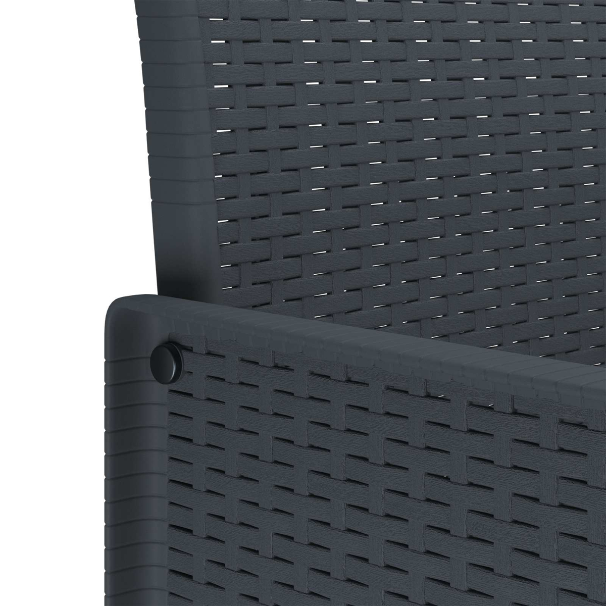 Dunkelgrauer Korbstuhl-Armlehne mit sichtbarer Flechtstruktur.