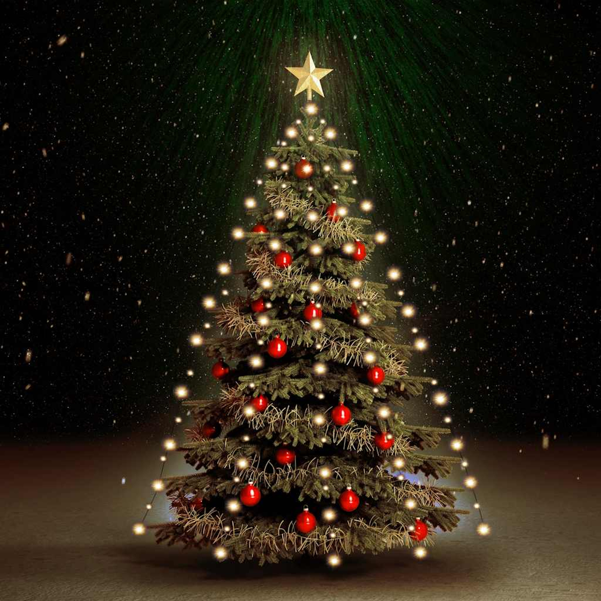 Ein geschmückter Weihnachtsbaum mit roten Kugeln und Lichtern, gekrönt von einem Stern.