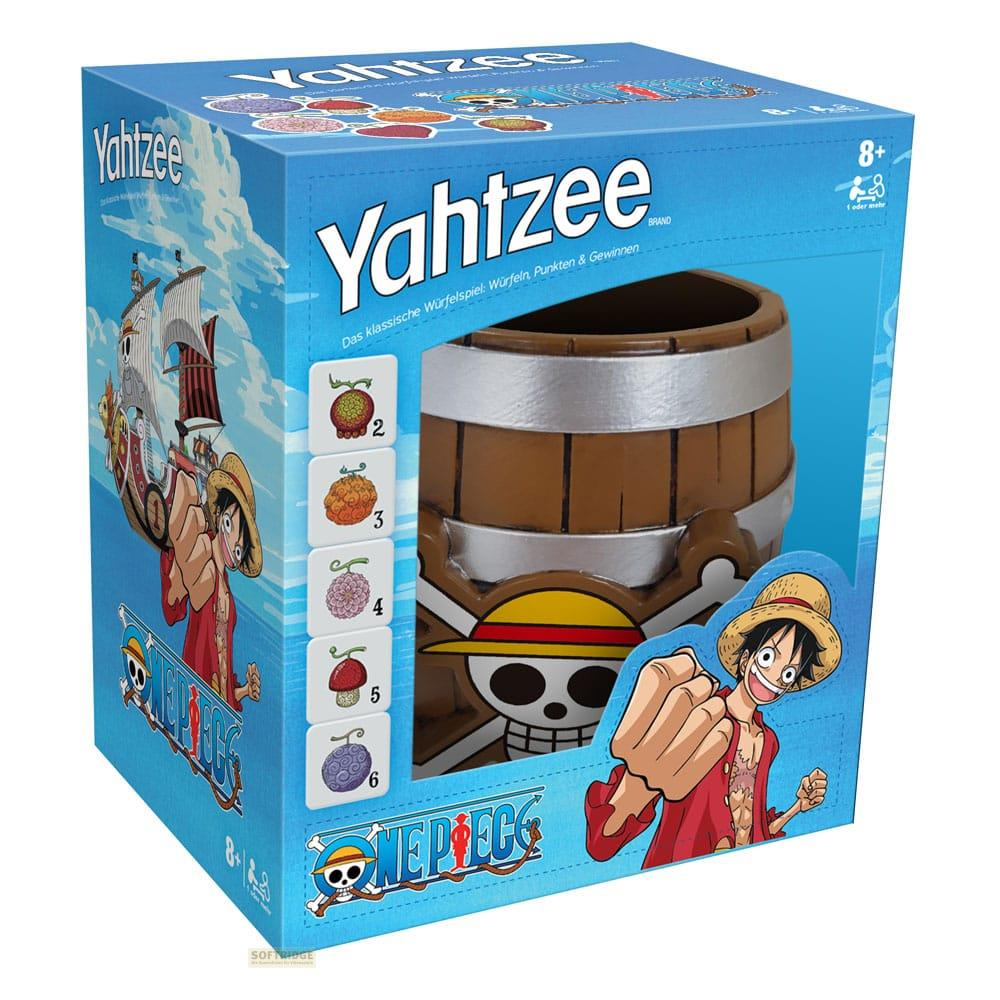 Boîte de jeu Yahtzee One Piece avec Luffy et un gobelet à dés en bois.