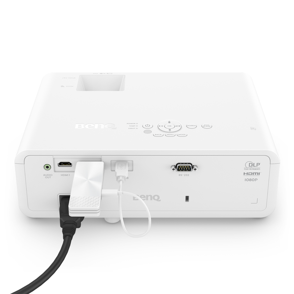Beyaz BenQ projektör arka görünüm, portlar: Ses Çıkışı, HDMI 1, USB ve RS-232.
