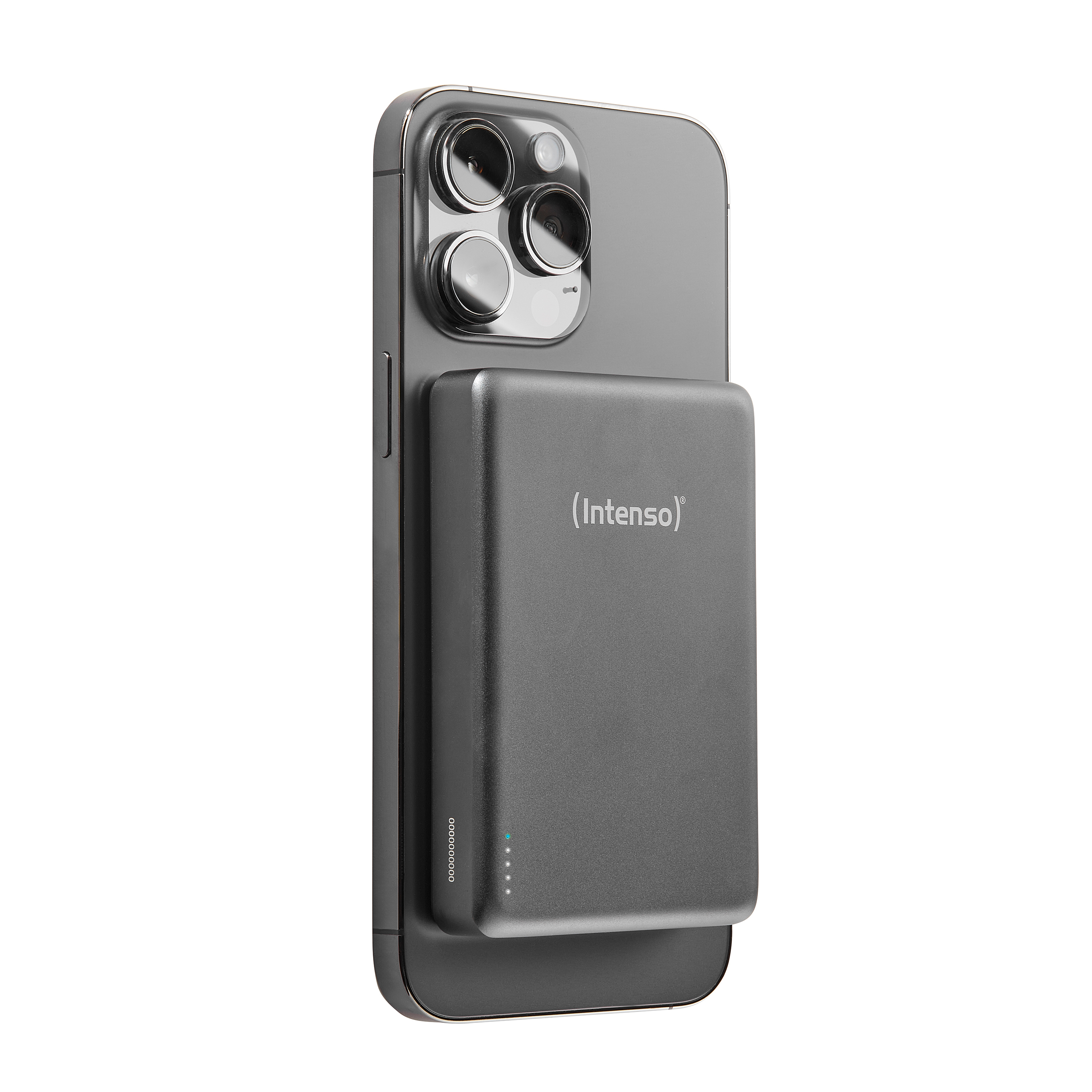 Graues Smartphone mit angebrachter Powerbank, mit vier blauen Ladeanzeigen.