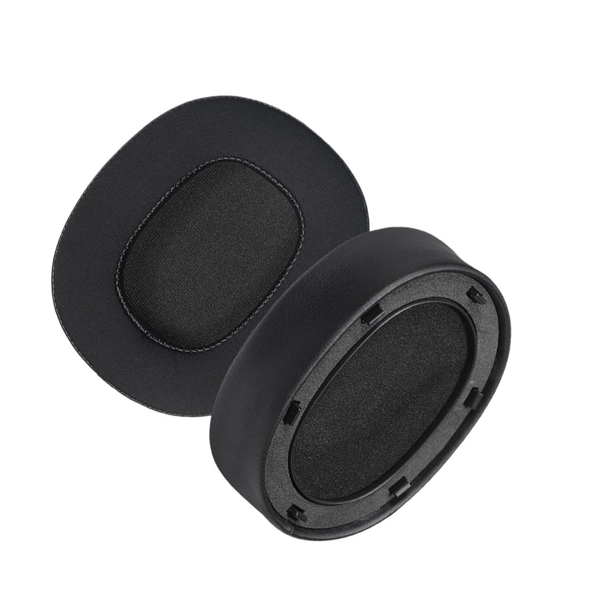 Dos almohadillas negras para auriculares sobre fondo blanco.