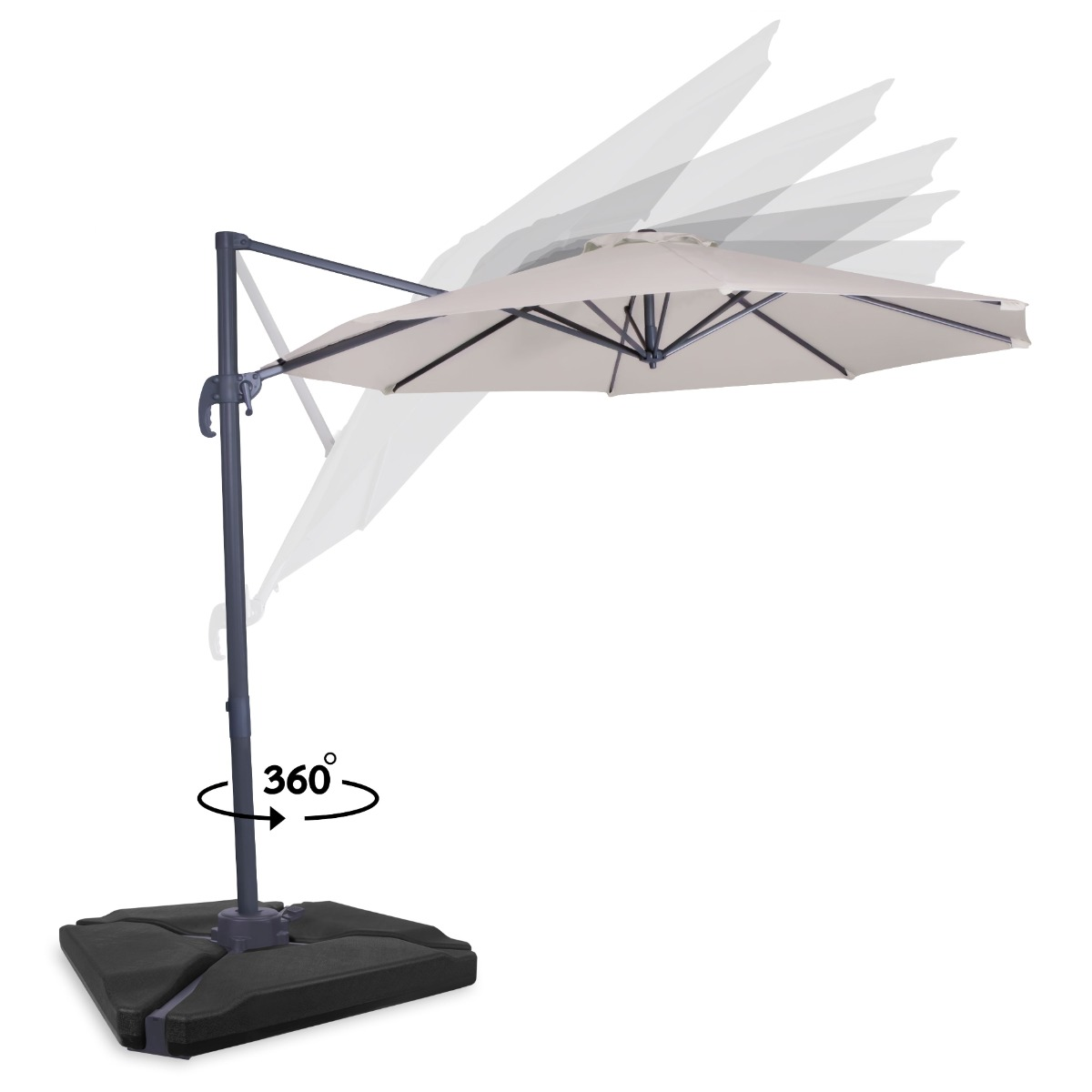 Een beige zweefparasol met een donkere paal op een zwarte voet. De parasol draait 360 graden.