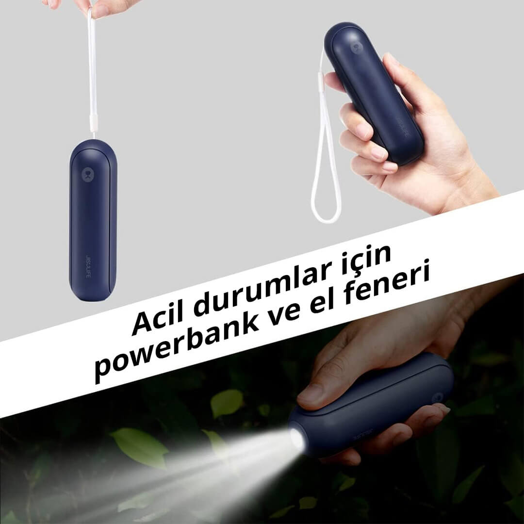 Koyu mavi powerbank el feneri cihazı tutuluyor, dışarıda parlıyor.