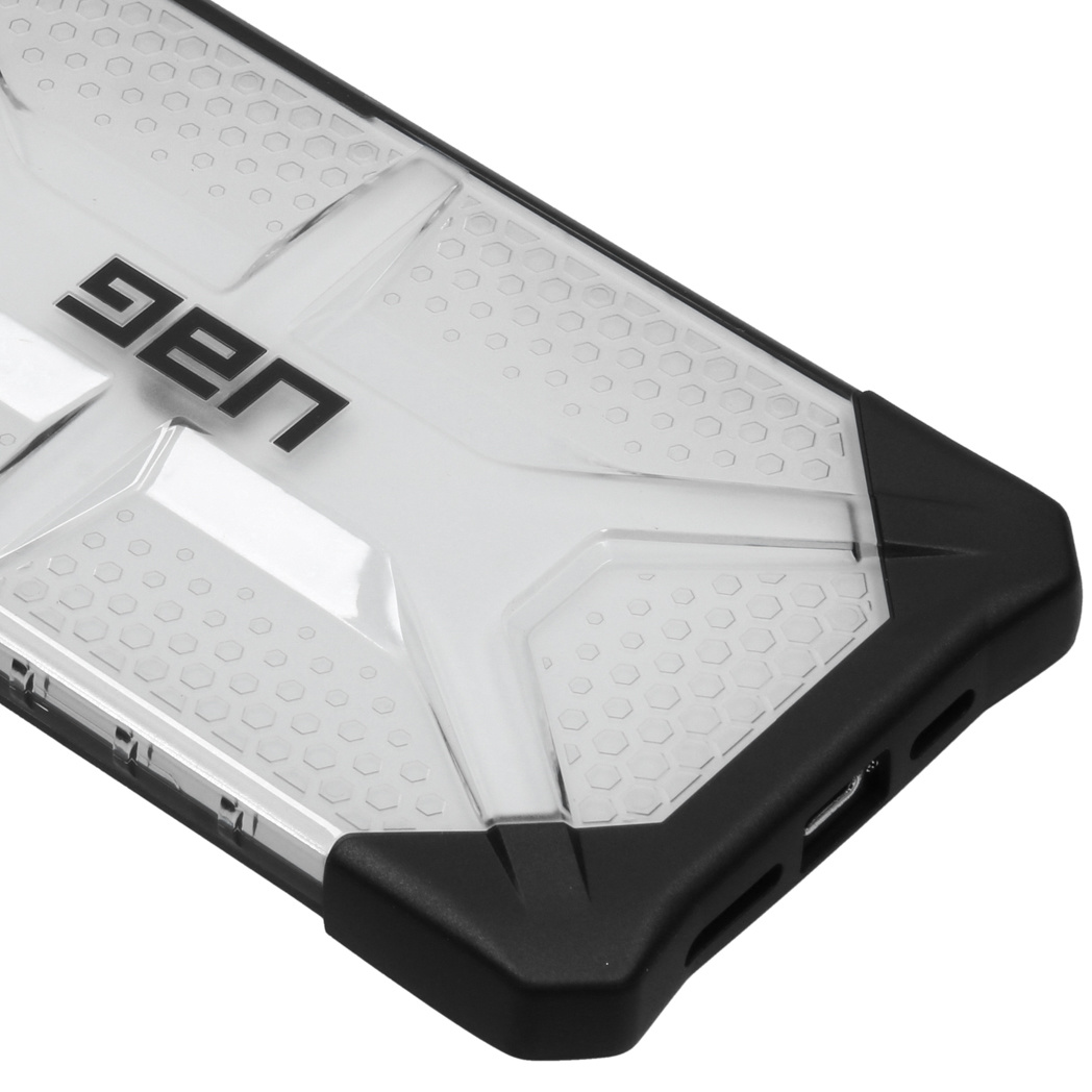 Transparente Handyhülle mit schwarzem Rand und UAG-Logo.