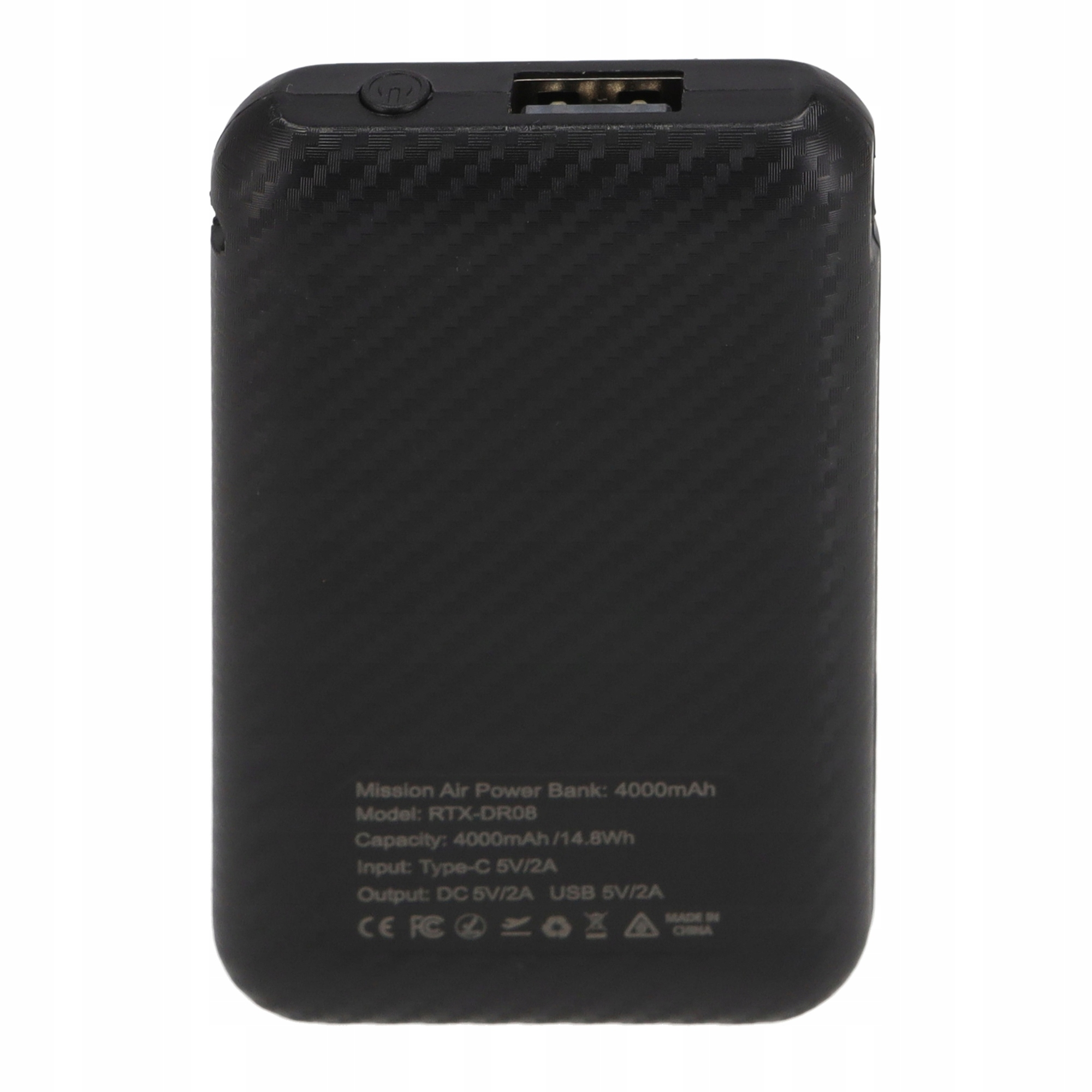Czarny power bank z wzorem włókna węglowego, portami USB i USB-C.