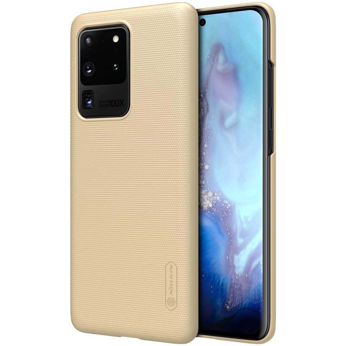 Una custodia per telefono beige con ritaglio fotocamera, accanto a un telefono con sfondo astratto.