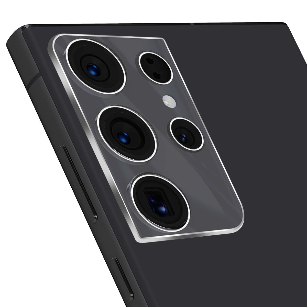 Gros plan de l'arrière d'un smartphone noir avec un ensemble de quatre objectifs.