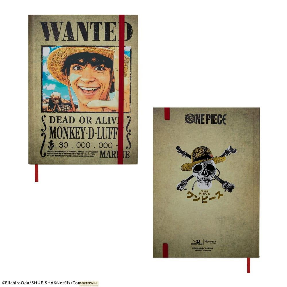 Zwei Notizbücher: eins mit "WANTED"-Poster von Monkey D. Luffy, das andere mit "One Piece"-Logo.