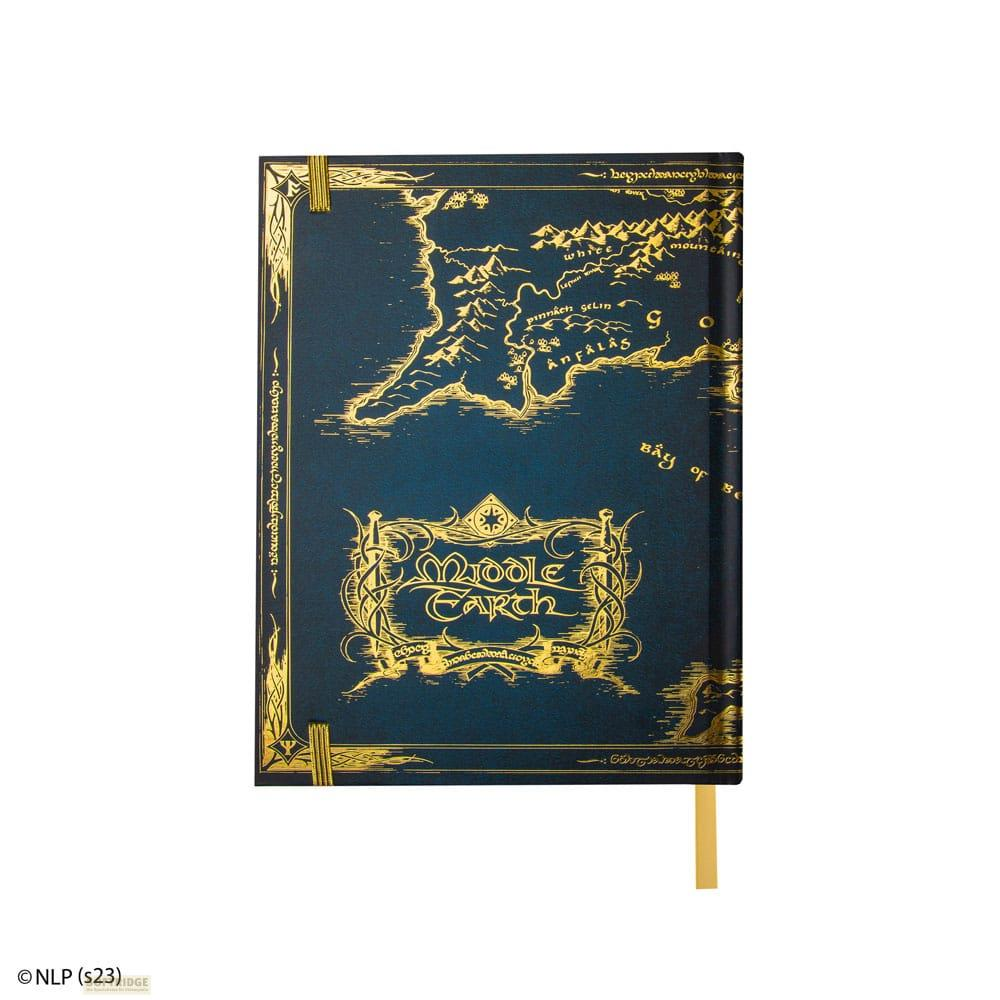 Dunkelblaue Buchhülle mit goldener Karte von Mittelerde und Schriftzug.