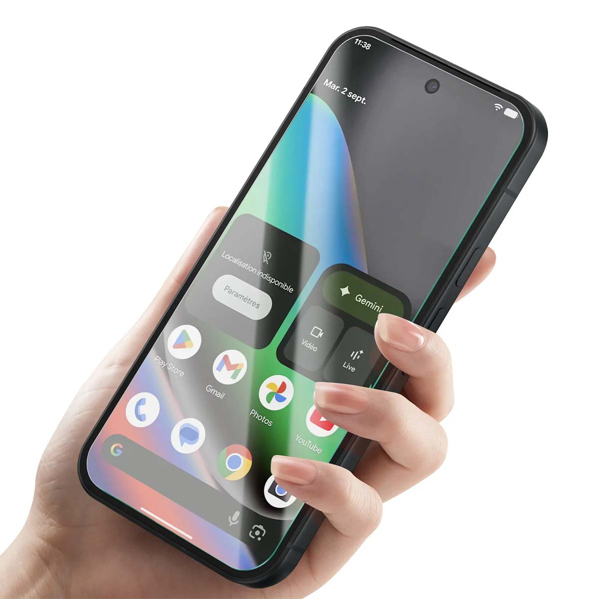 Een hand houdt een smartphone met app-pictogrammen en de datum 2 sept. 11:38 vast.