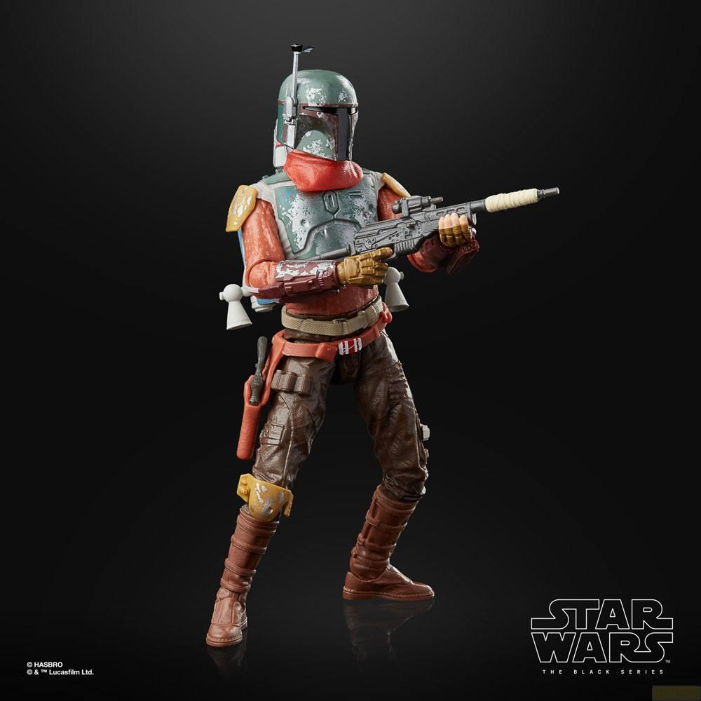 Boba Fett Figur mit Gewehr, trägt eine grüne Rüstung und roten Schal.