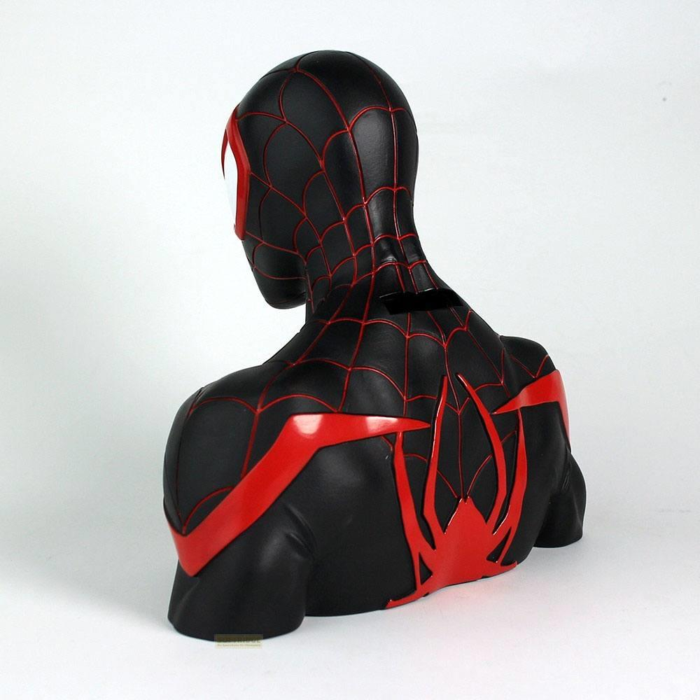 Eine schwarze Spiderman-Büste mit roten Spinnennetzen und einem roten Spinnenlogo.