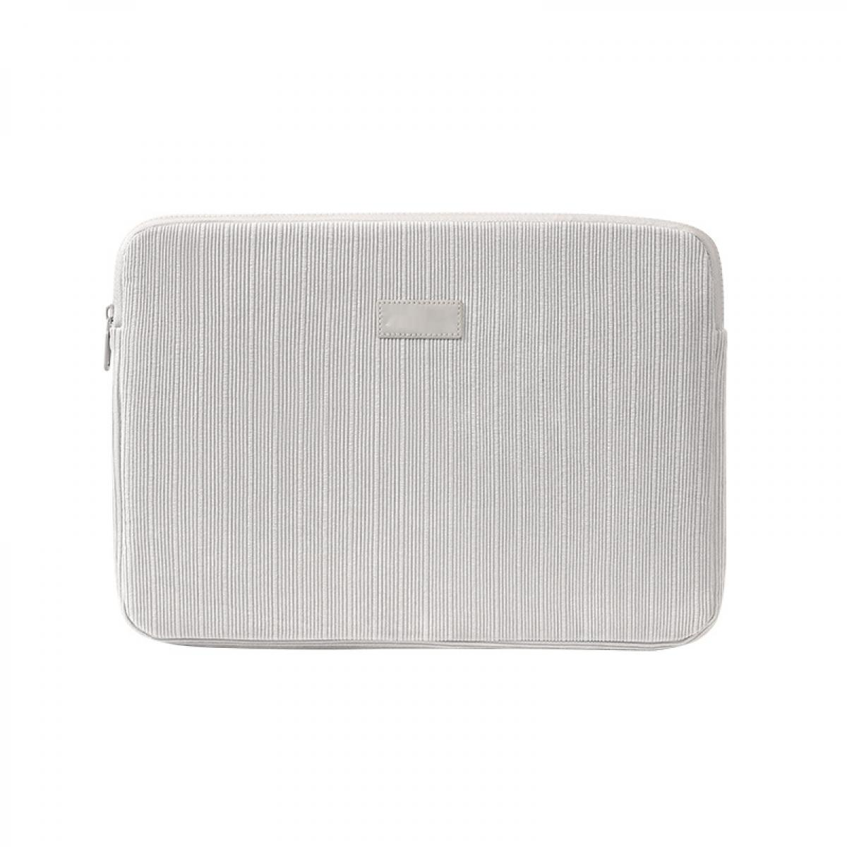 Eine graue, gerippte Laptoptasche mit Reißverschluss und einem kleinen Etikett.