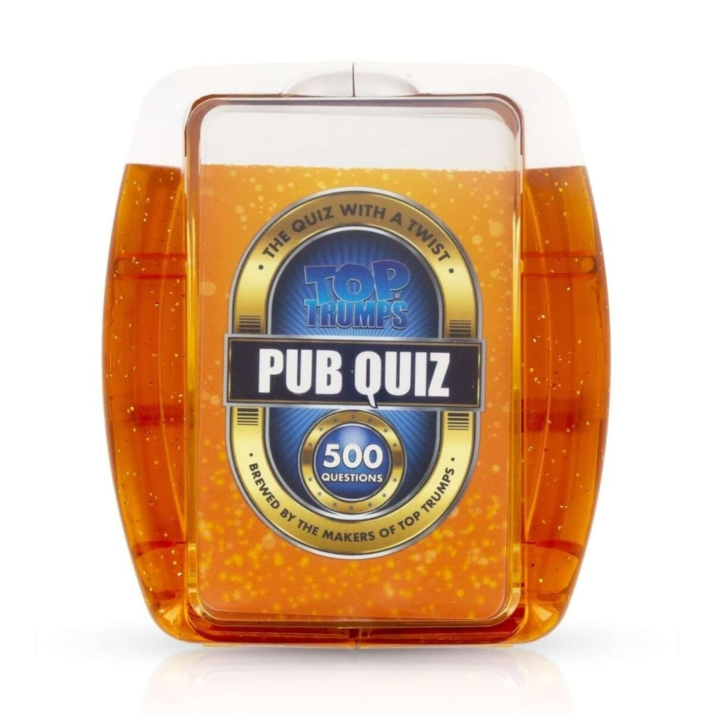 Gioco Top Trumps Pub Quiz con 500 domande in una custodia a boccale arancione.
