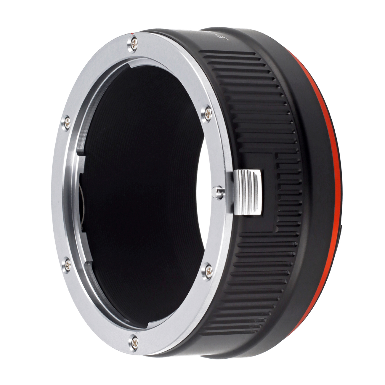 Ein Objektivadapter mit silbernen und schwarzen Teilen und einem roten Ring.