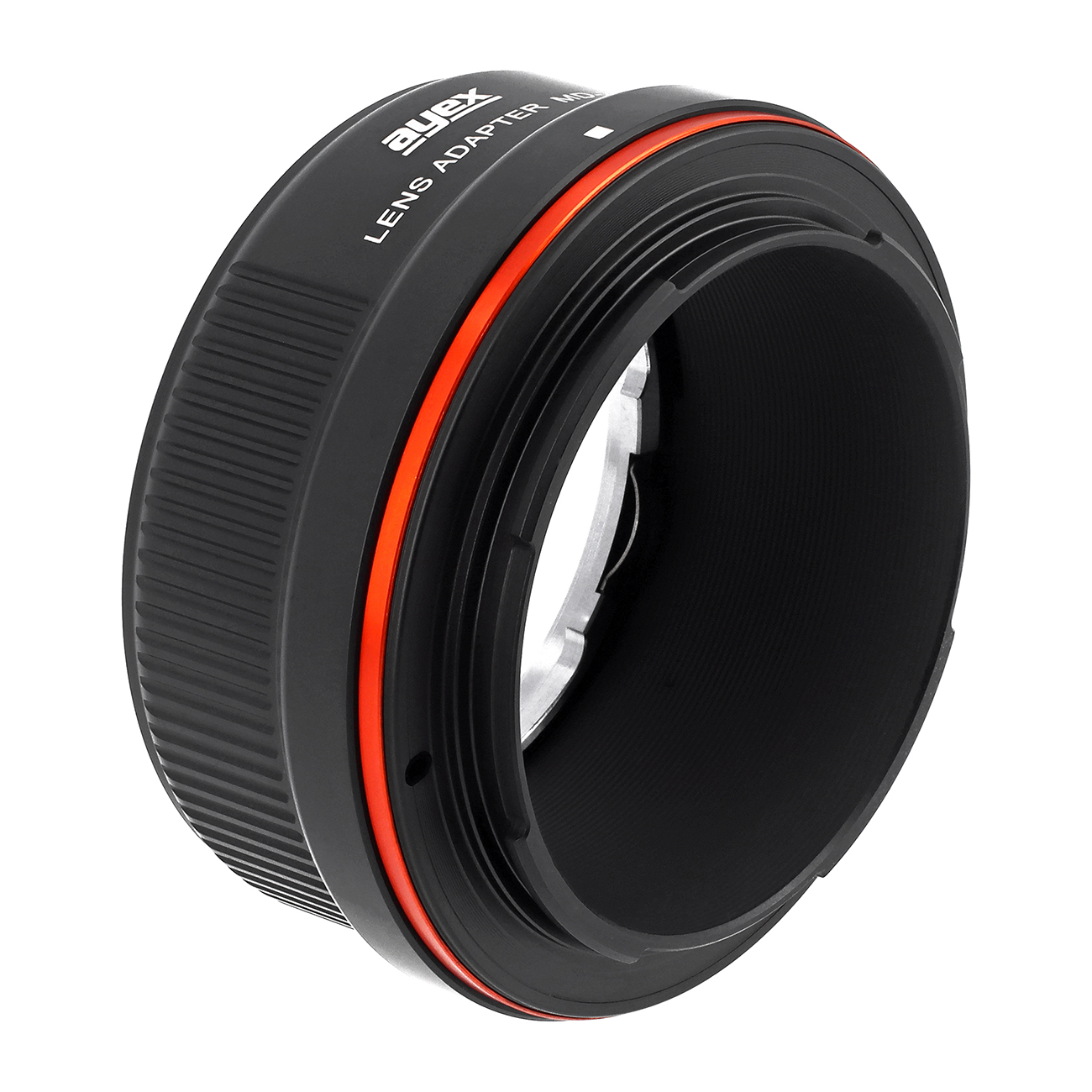 Ein schwarzer Objektivadapter mit orangefarbenem Ring und Aufschrift.