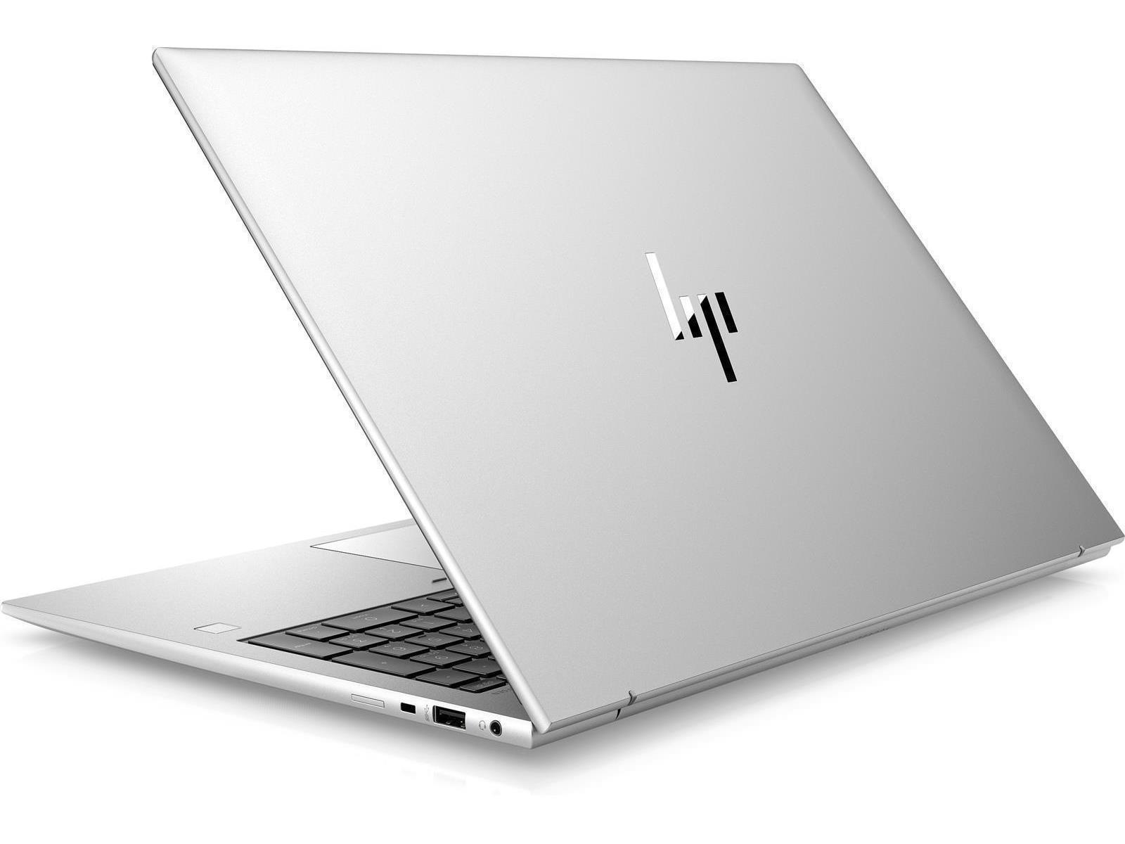 Ein silberner HP Laptop mit geöffnetem Deckel und sichtbarer Tastatur.
